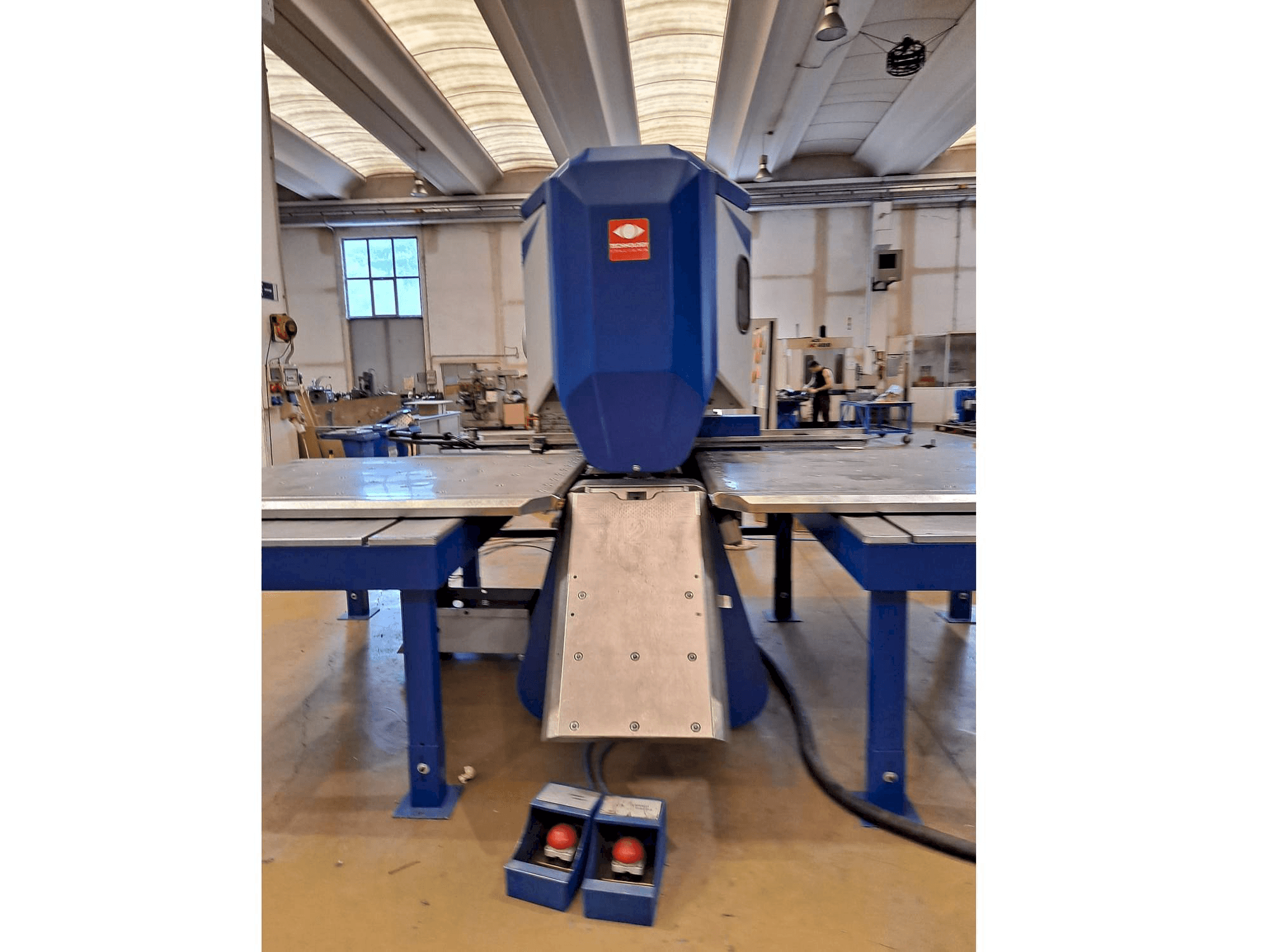 Frontansicht der TECHNOLOGY Tecnotransfer 15sr 1500/2000 Maschine