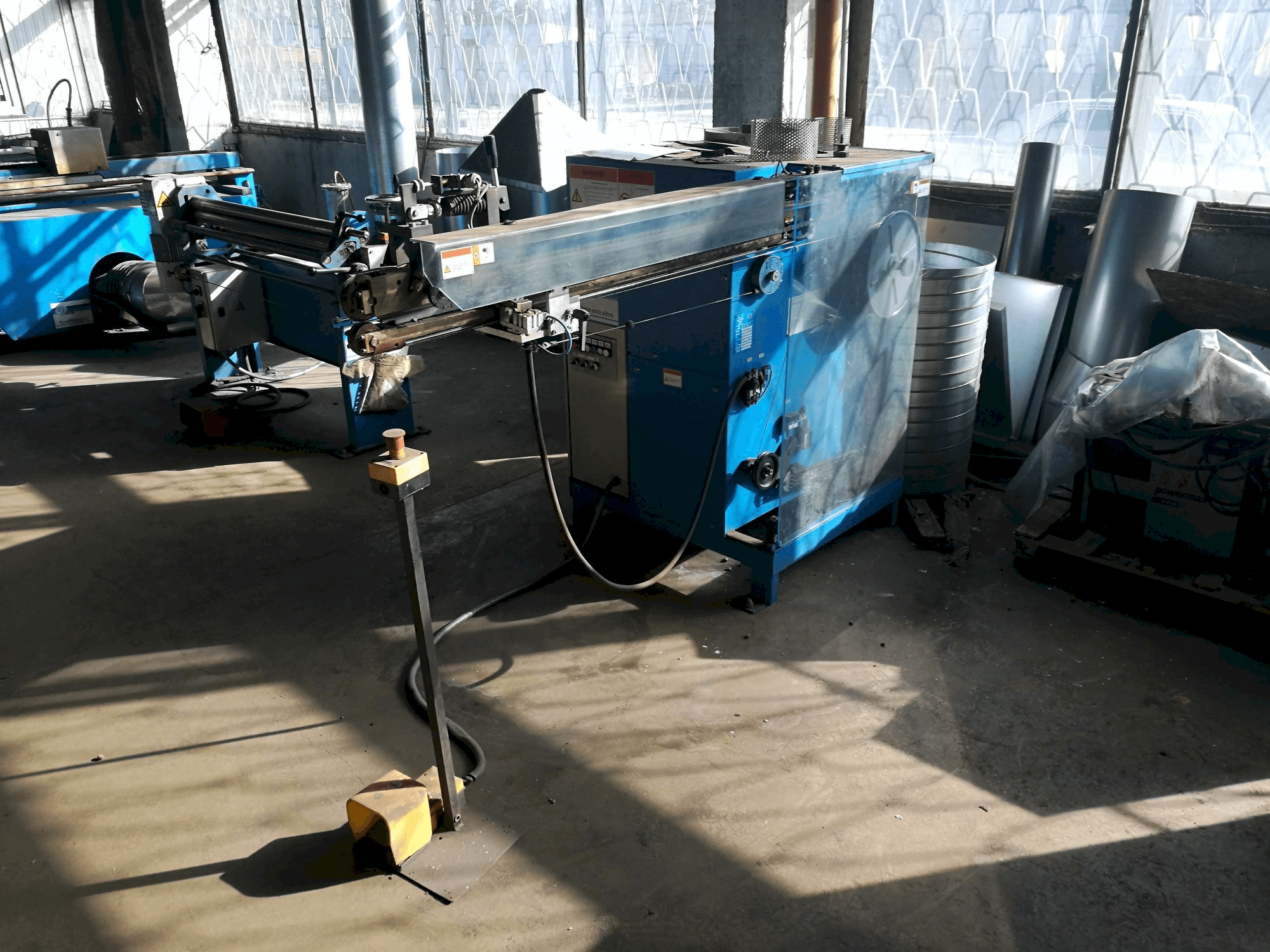 Frontansicht der SPIRO VSTW-E Hg Maschine