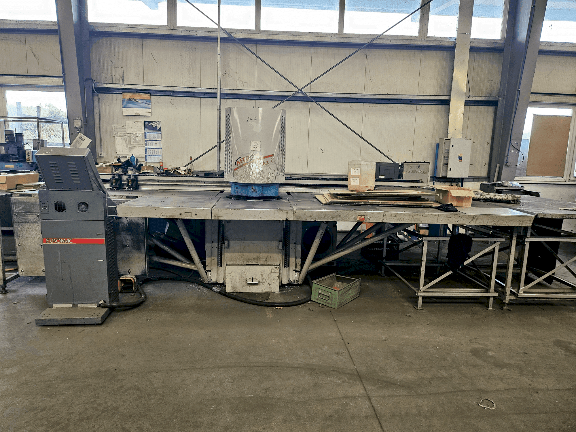 Frontansicht der Euromac MTX Flex 6 Maschine