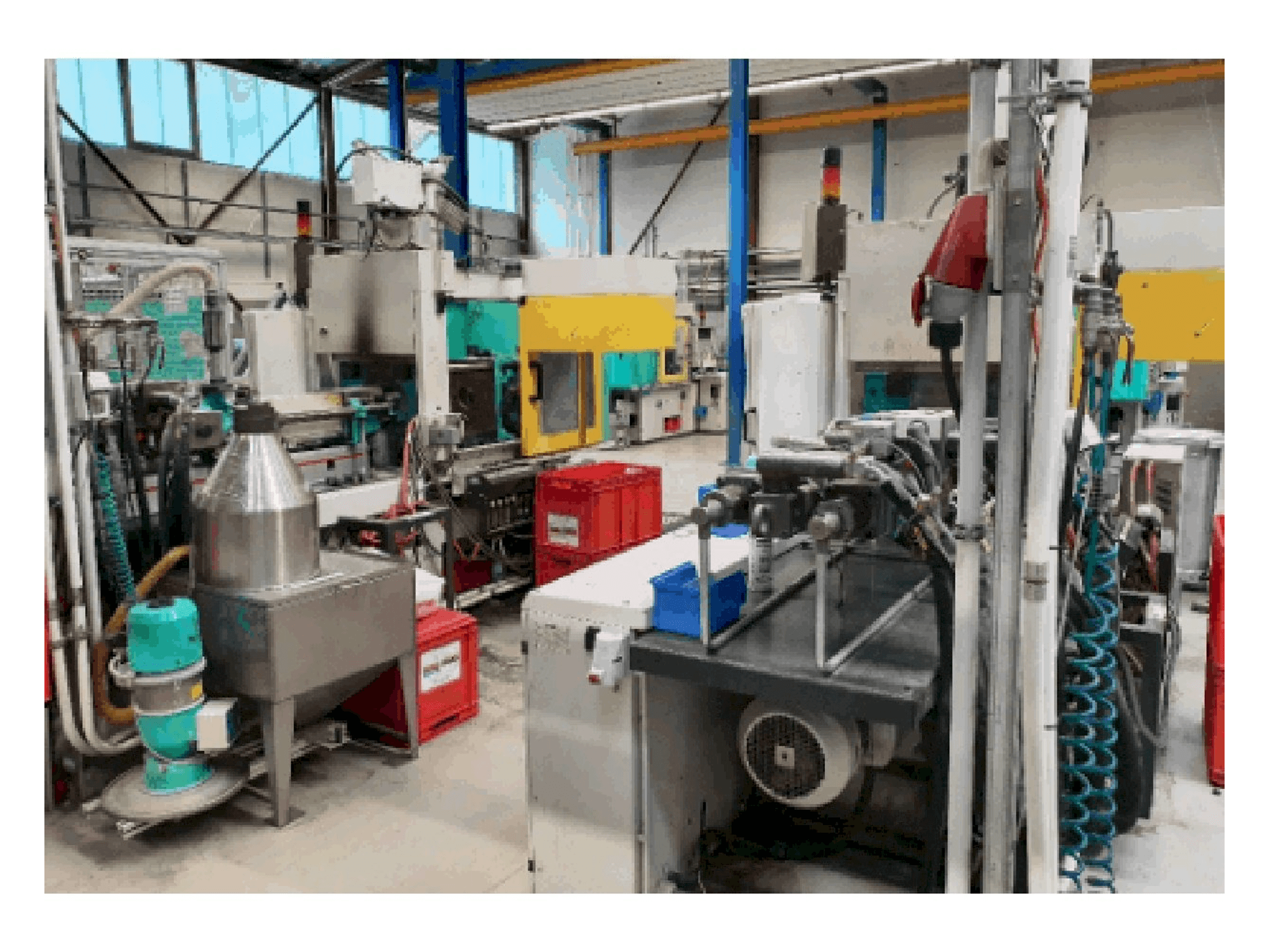 Seitenansicht der Arburg 320 C 600-250 Maschine