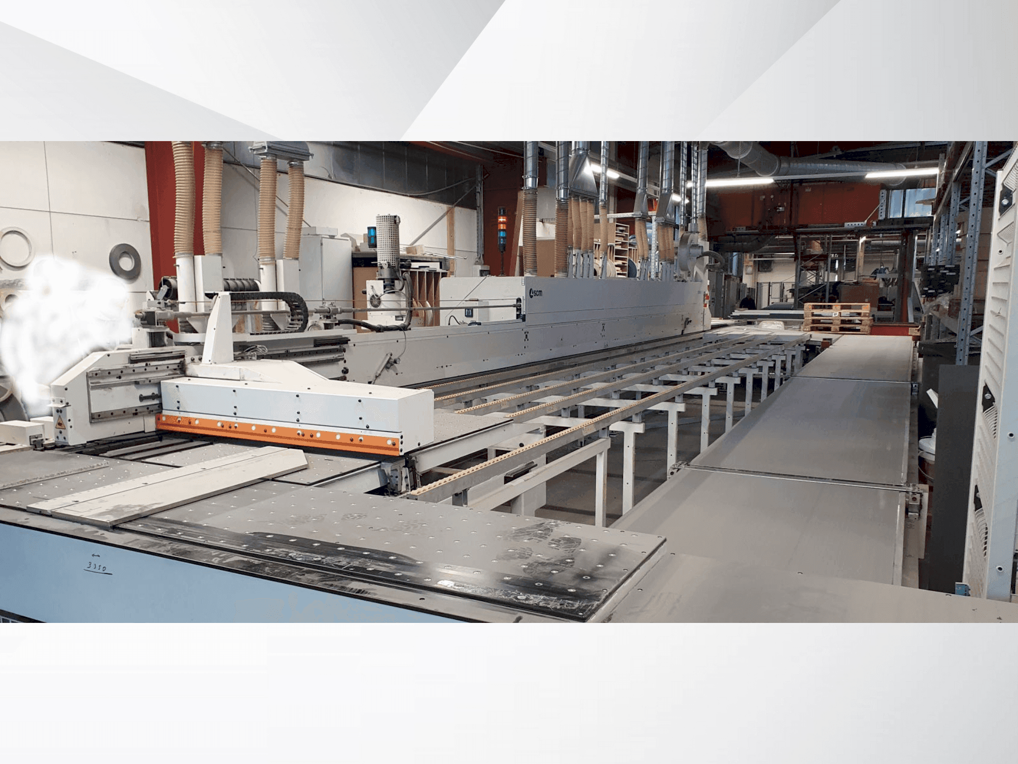 Frontansicht der SCM STEFANI EBM System S 01 Maschine