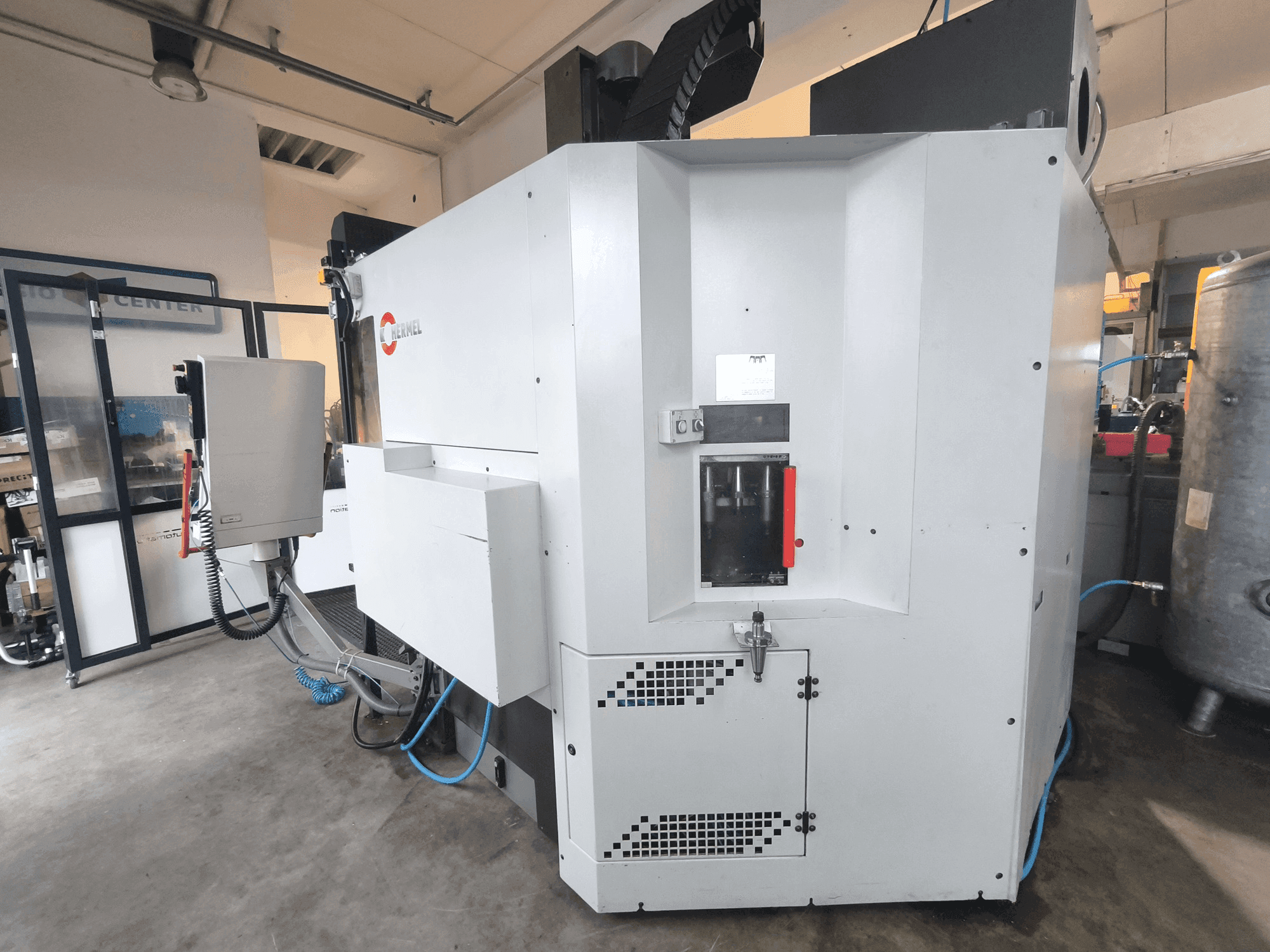 Frontansicht der HERMLE C 600 U Maschine