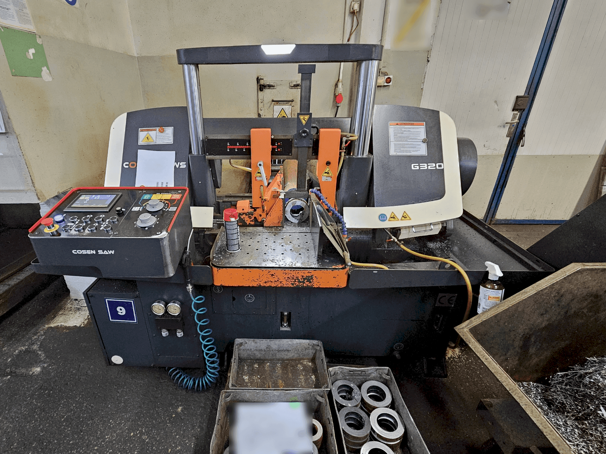 Frontansicht der Cosen G320 Maschine