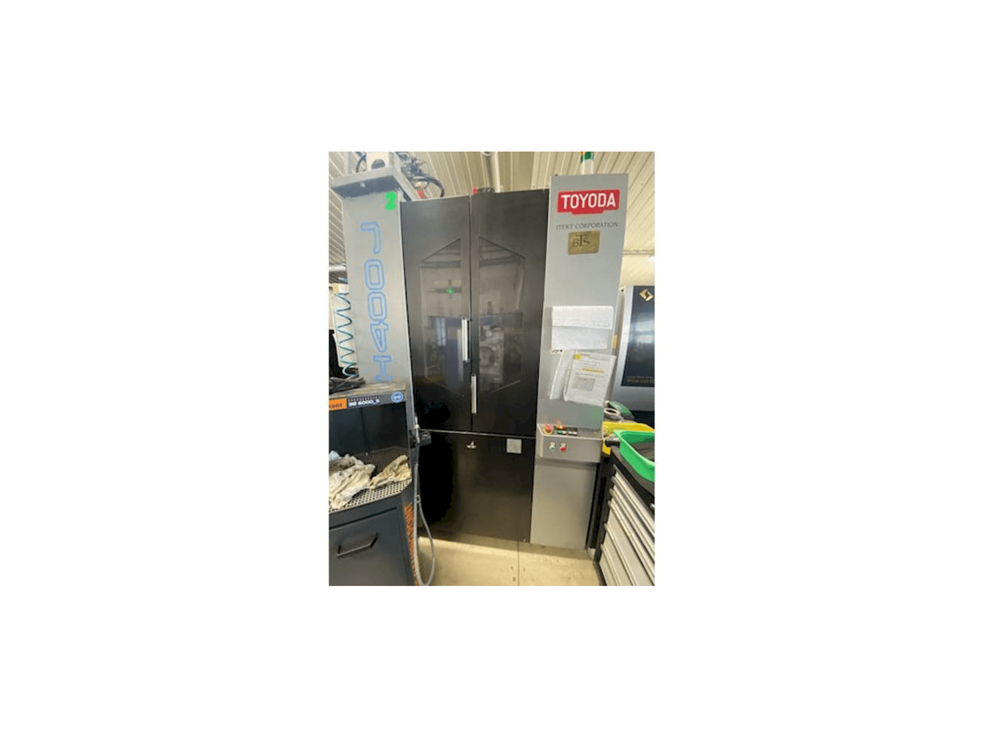 Frontansicht der TOYODA FH400J Maschine