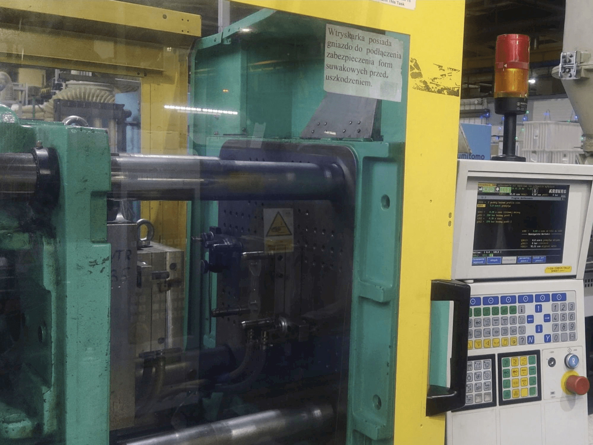 Frontansicht der Arburg 420S ALLROUNDER 1000-350 Maschine