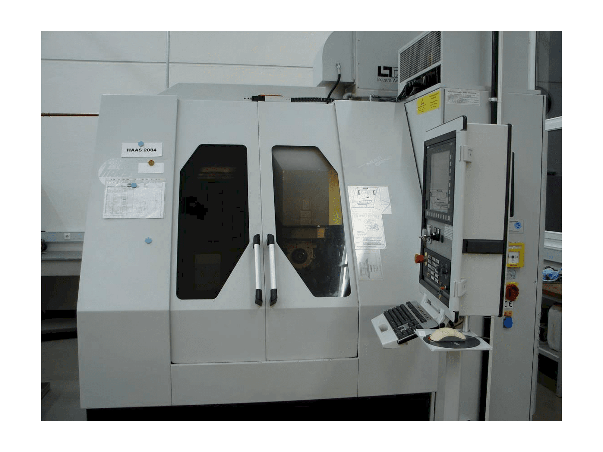 Frontansicht der HAAS Multigrind AF Maschine