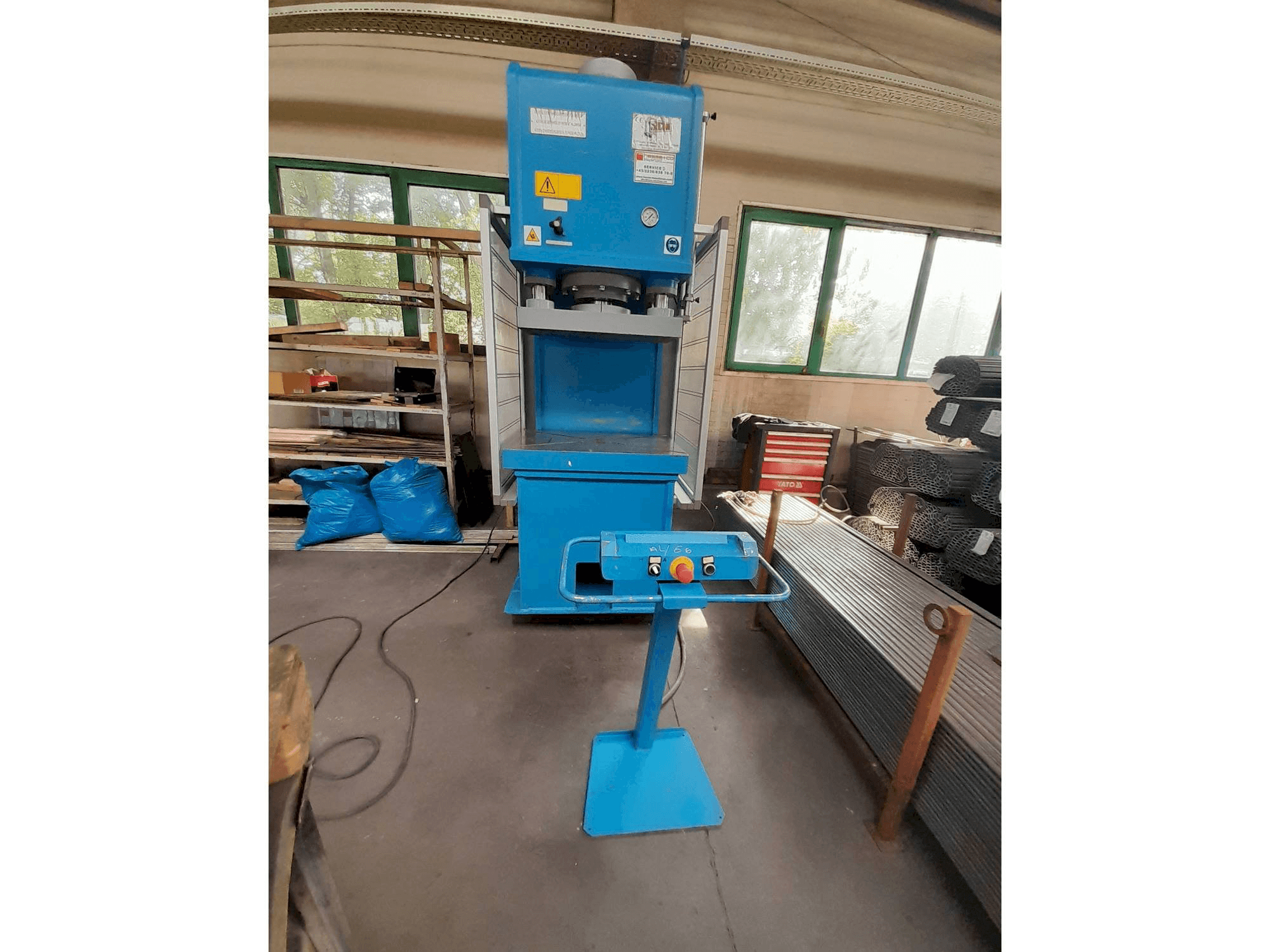 Frontansicht der SICMI PCL 100 A Maschine