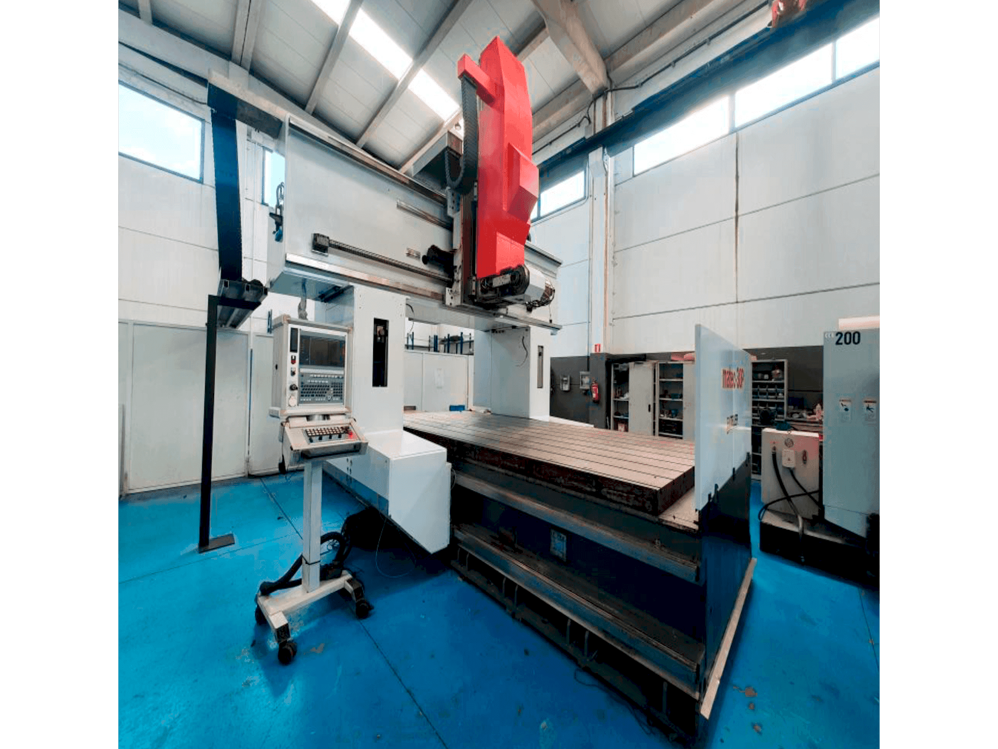 Frontansicht der Matec 30P Maschine