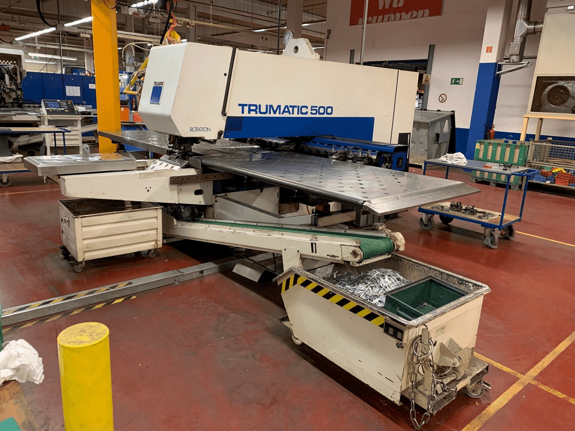 Frontansicht der Trumpf TC 500 R Maschine