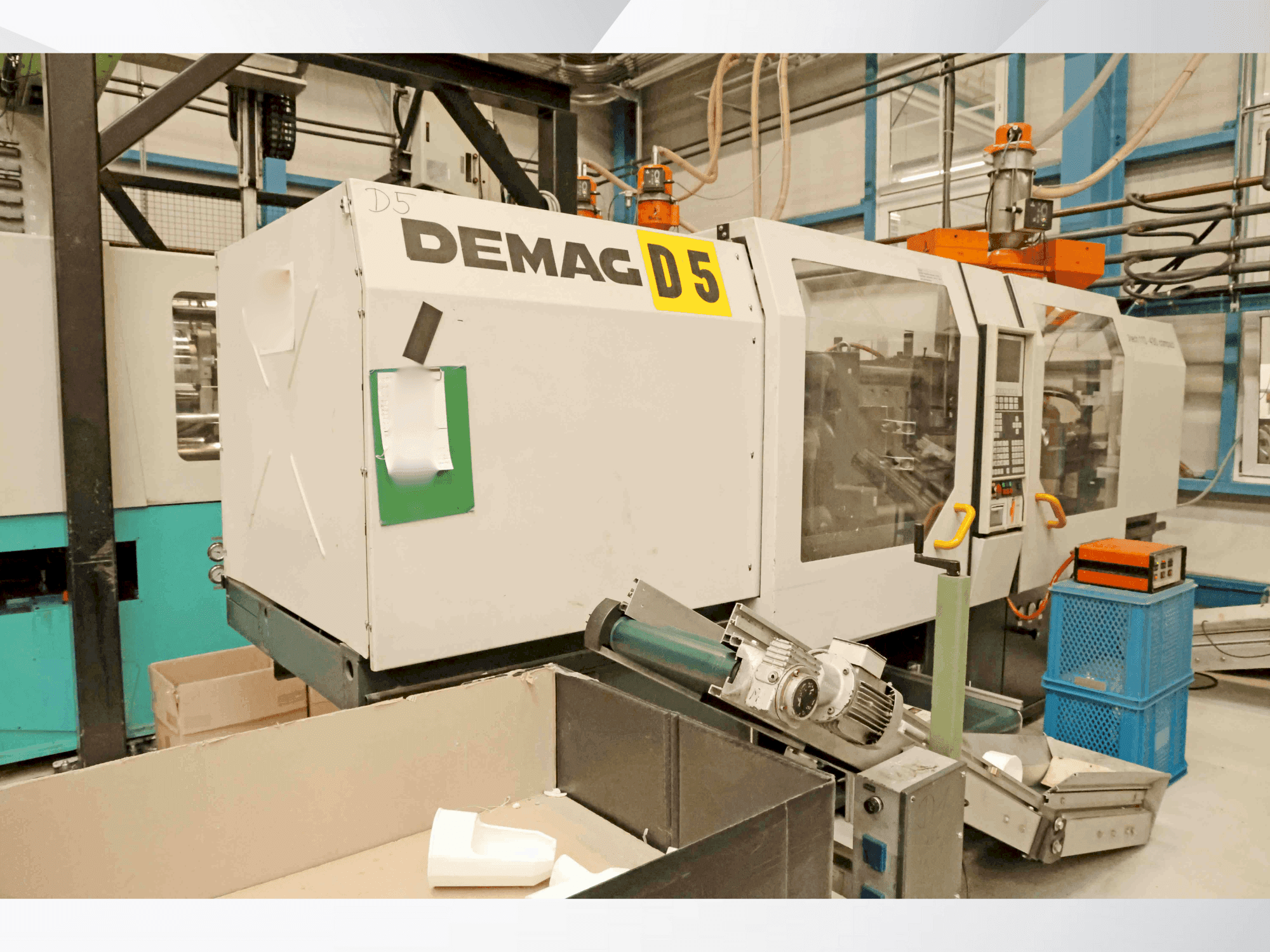 Frontansicht der DEMAG Ergotech 110-430 NC 4 compact Maschine