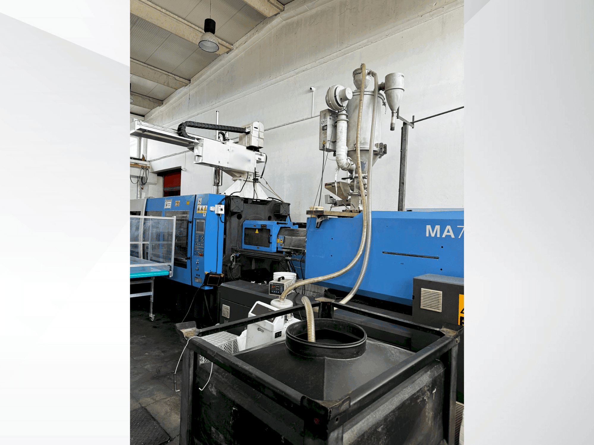 Frontansicht der HAITIAN MA 7000/6800 Maschine