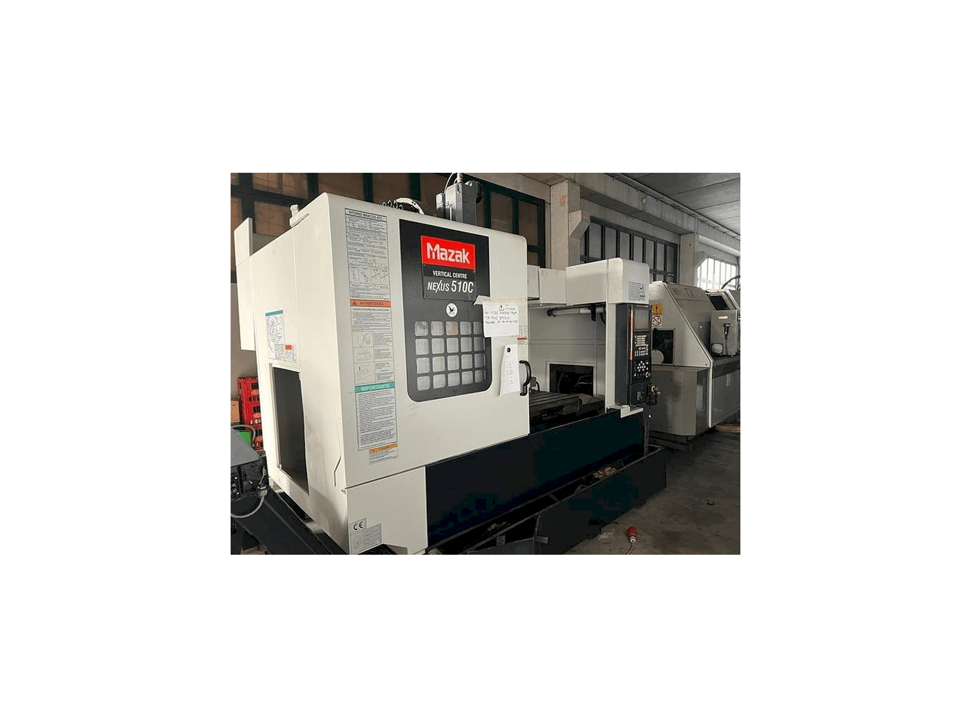 Frontansicht der Mazak VCN 510C Maschine