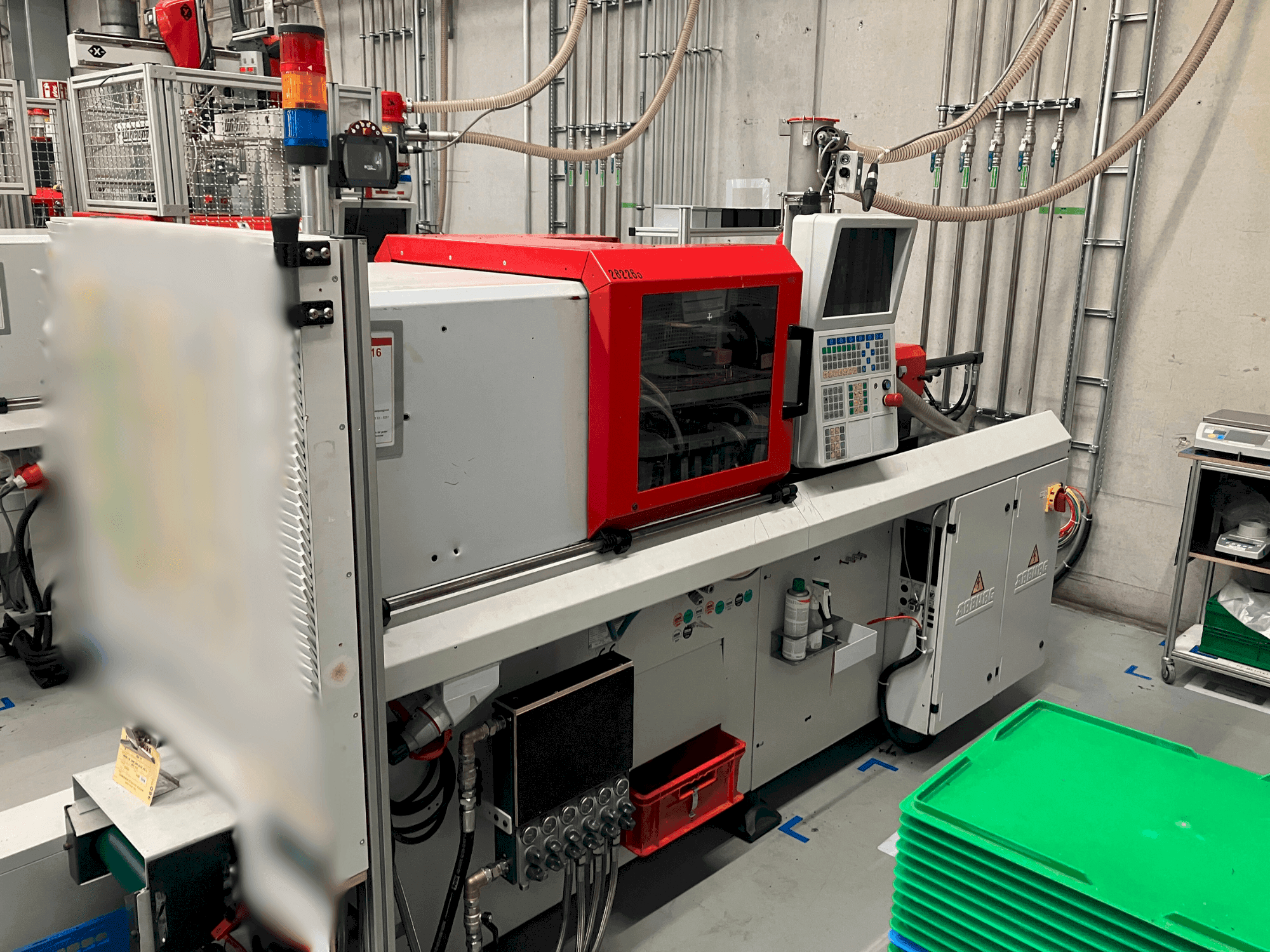 Frontansicht der Arburg Allrounder 270 S 250-60 Maschine