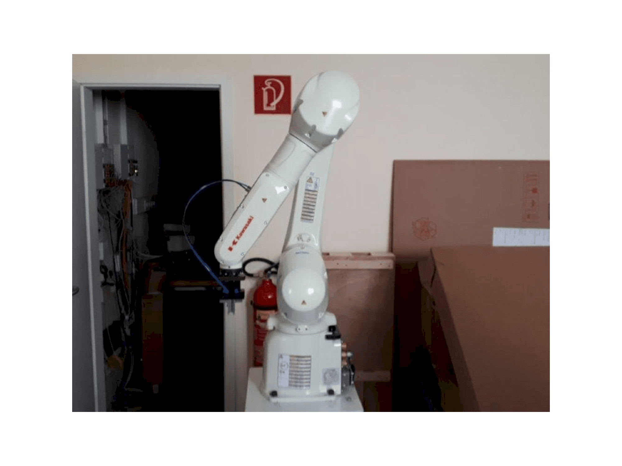 Frontansicht der Kawasaki RS007L Maschine