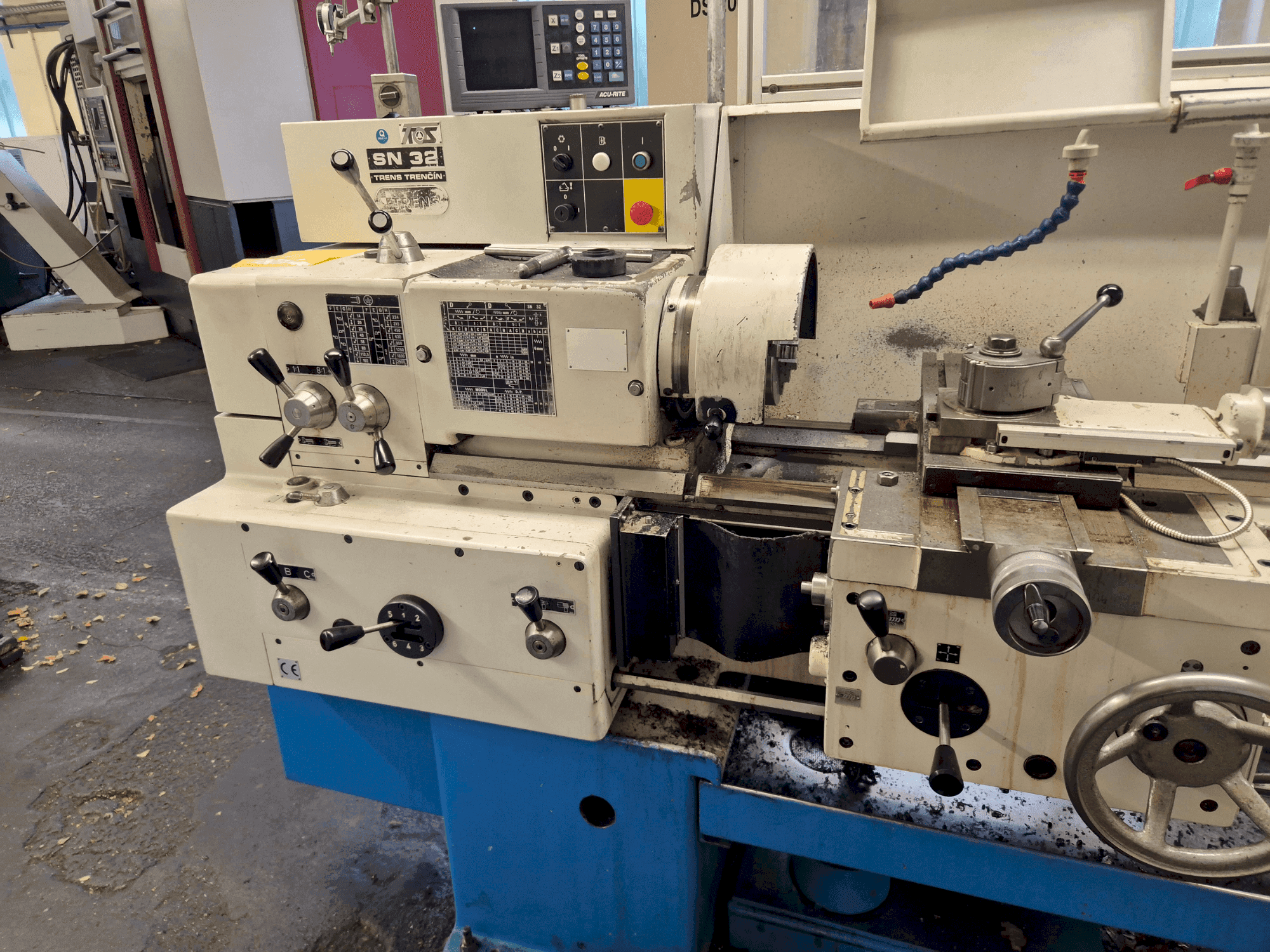 Frontansicht der TRENS SN 32 Maschine