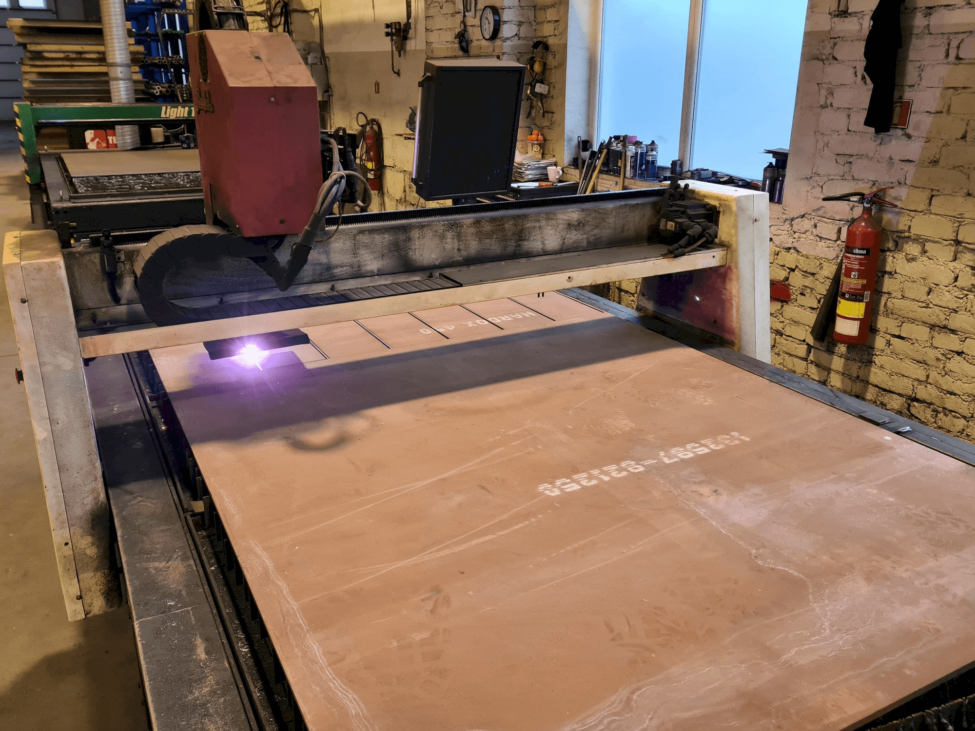 Frontansicht der Baykal BPH 1503 COMPACT Maschine