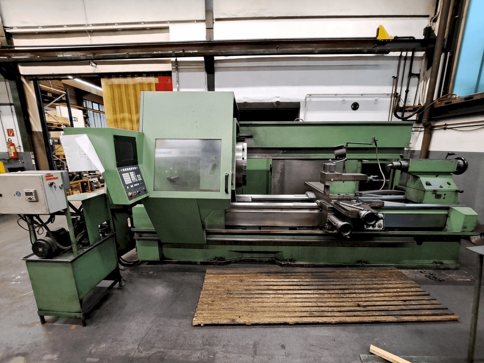 Frontansicht der BOEHRINGER VDF DUS 1000 Maschine