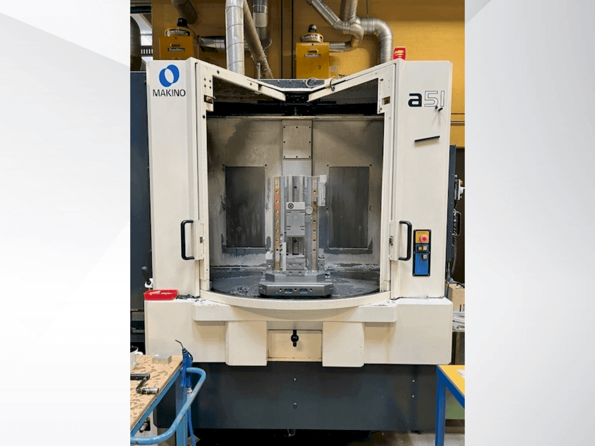 Frontansicht der Makino a51-A 60 Maschine