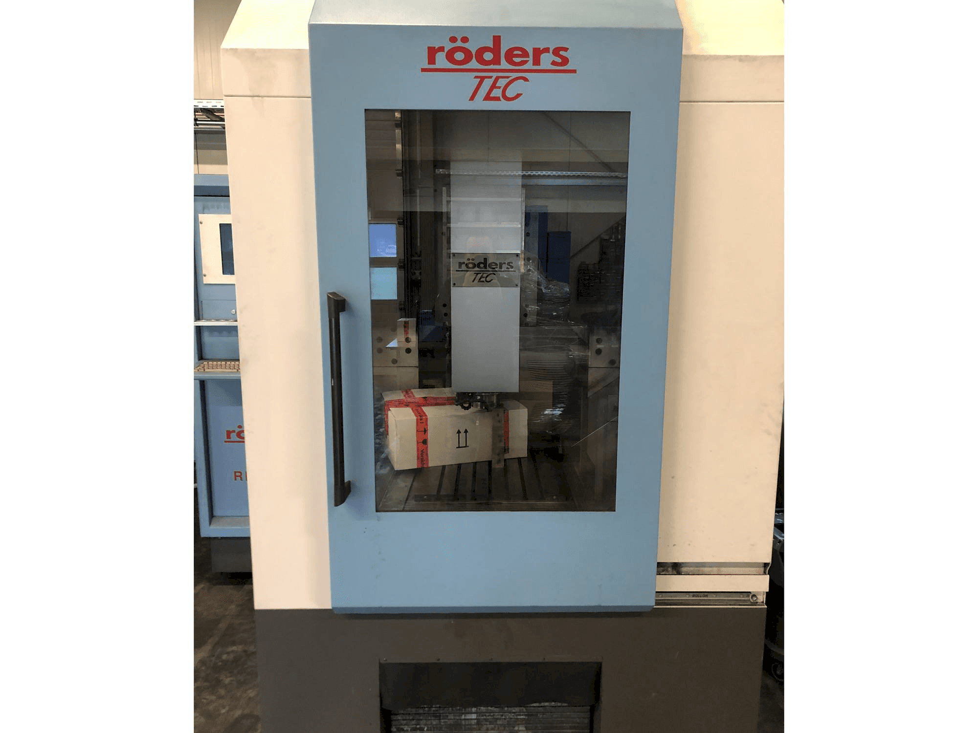 Frontansicht der RÖDERS 600 RFM-2 Maschine