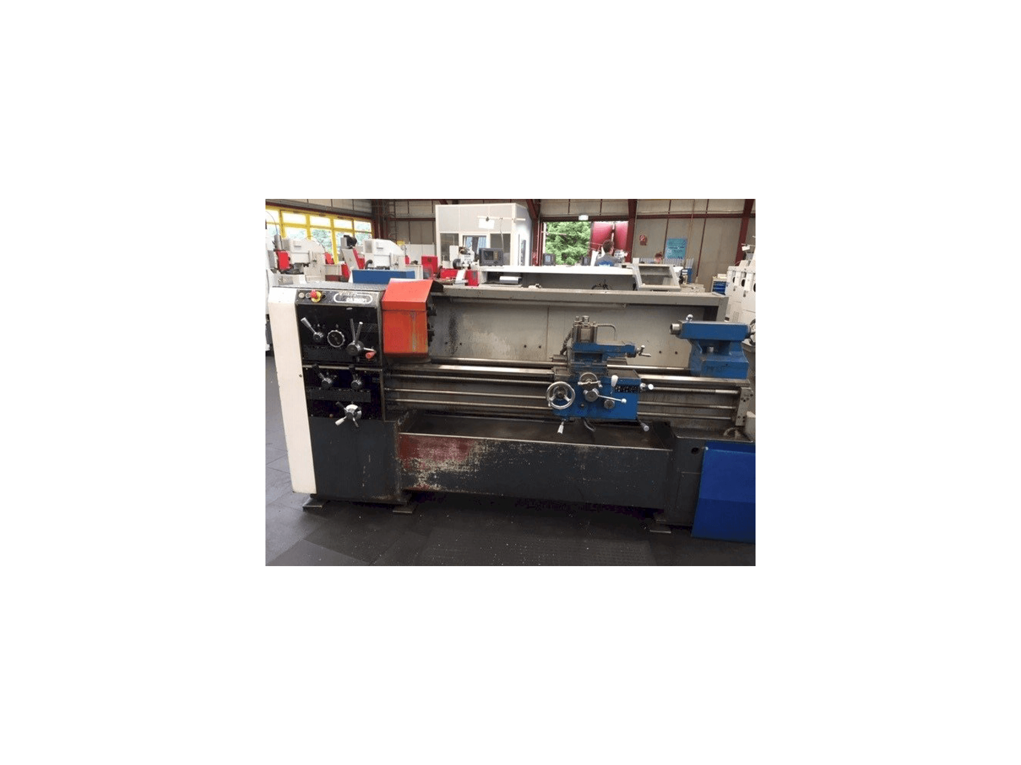 Frontansicht der Voest Alpine DA 260/71 Maschine