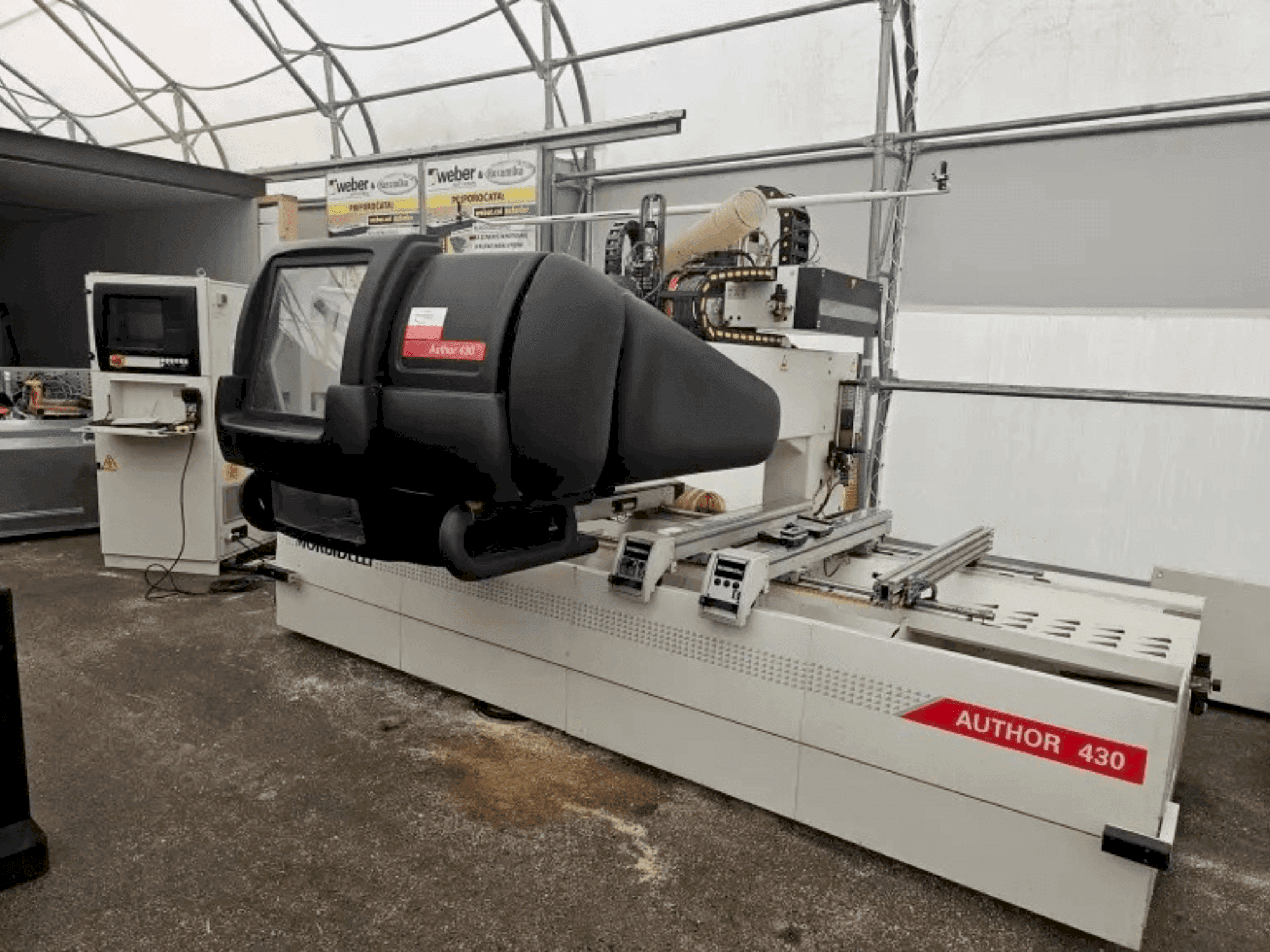 Frontansicht der MORBIDELLI Author 430 Maschine