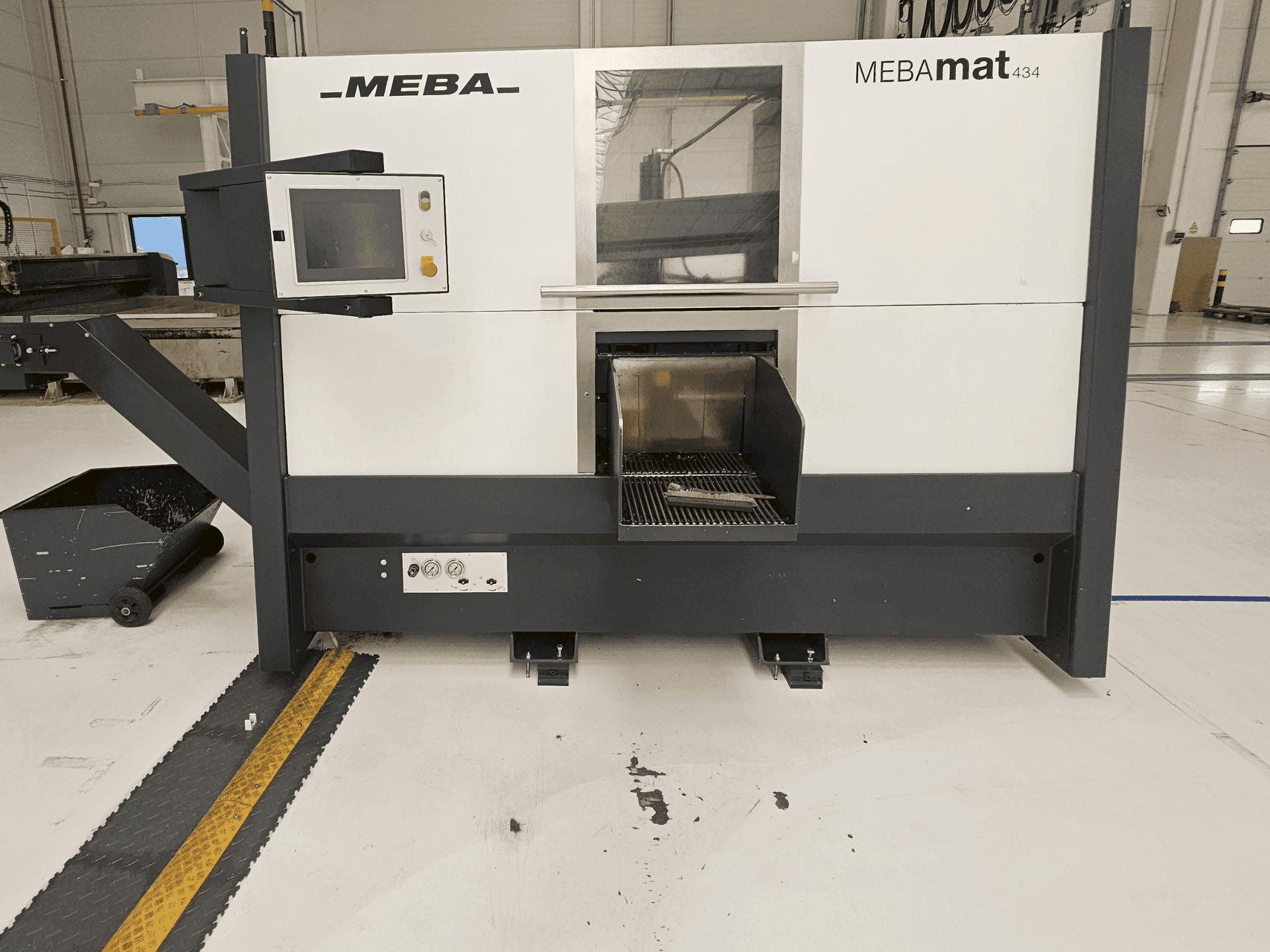 Frontansicht der MEBA MEBAmat 434 Maschine