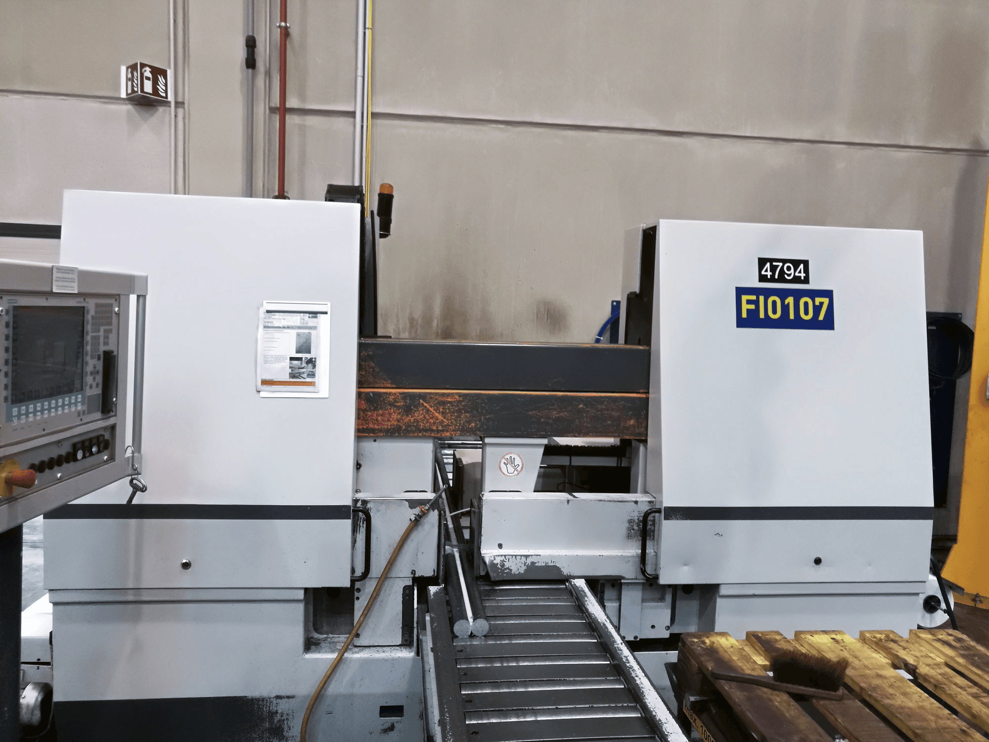 Frontansicht der KASTO KASTOtec A 3 Maschine