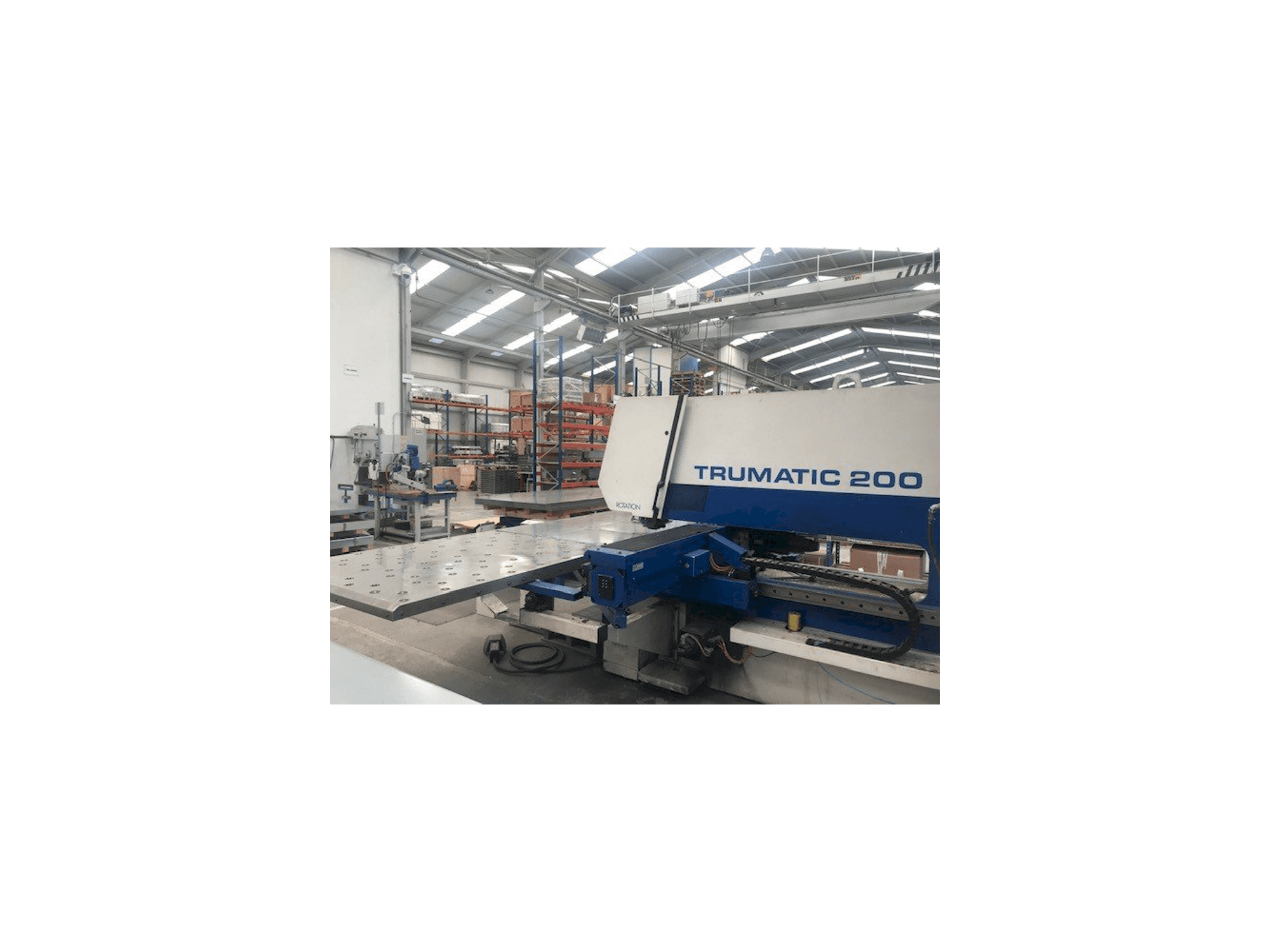 Linke Seitenansicht der Trumpf Trumatic 200 Maschine