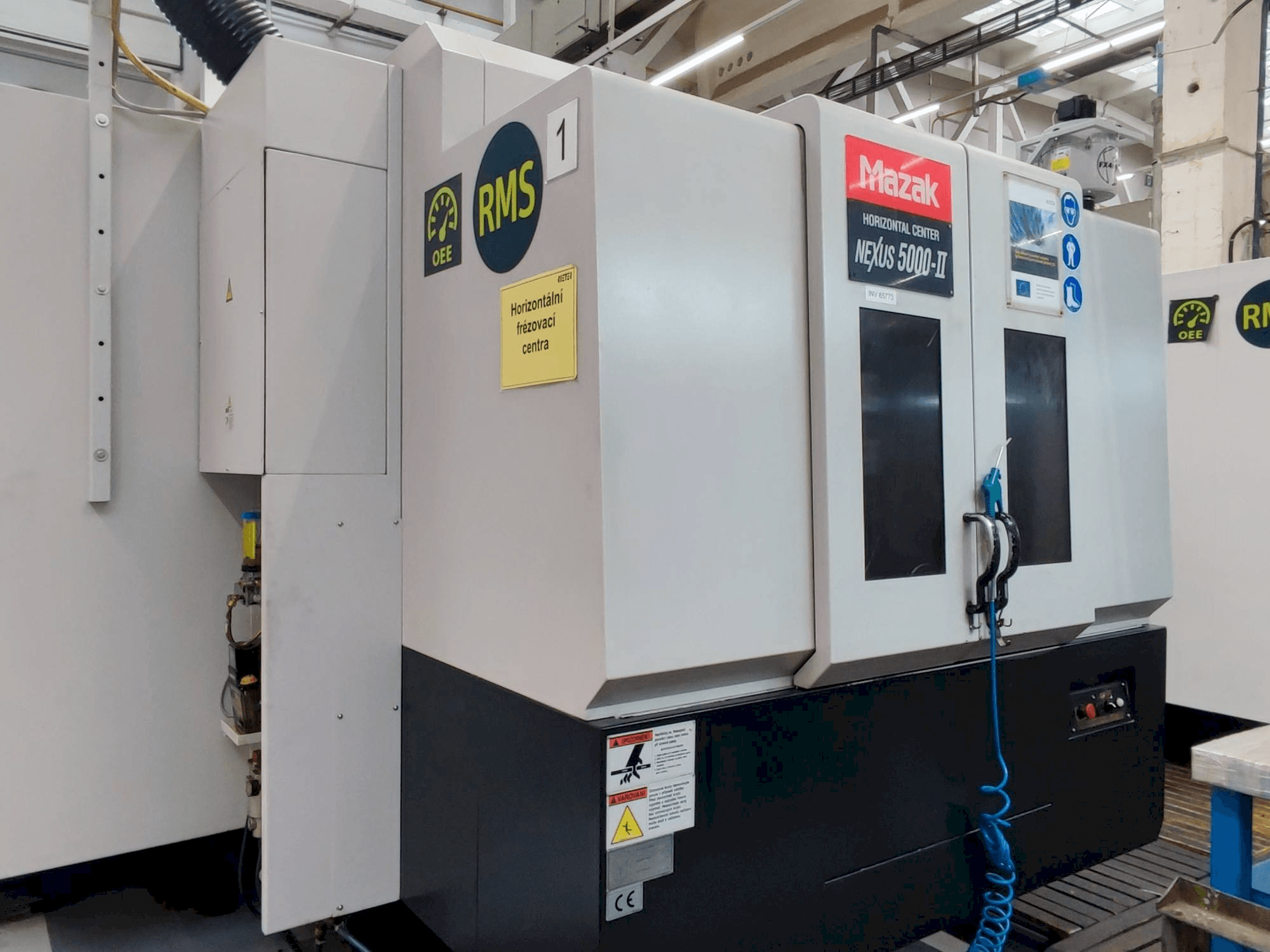 Linke Ansicht der Mazak HCN 5000-II Maschine