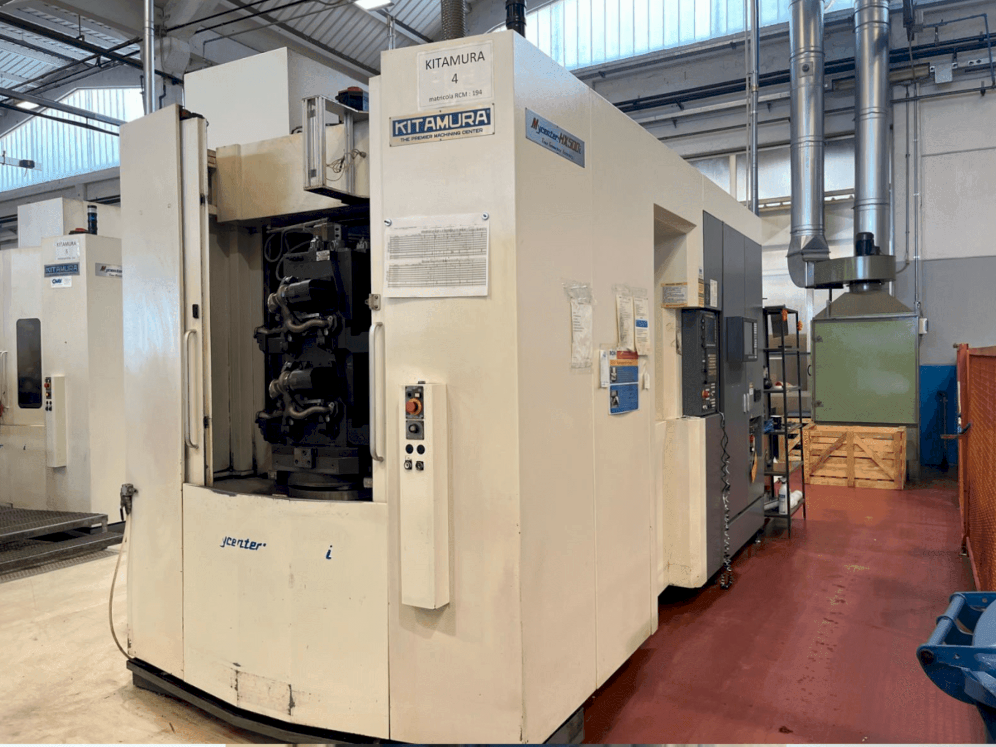 Frontansicht der Kitamura Mycenter-HX500iTGA Maschine