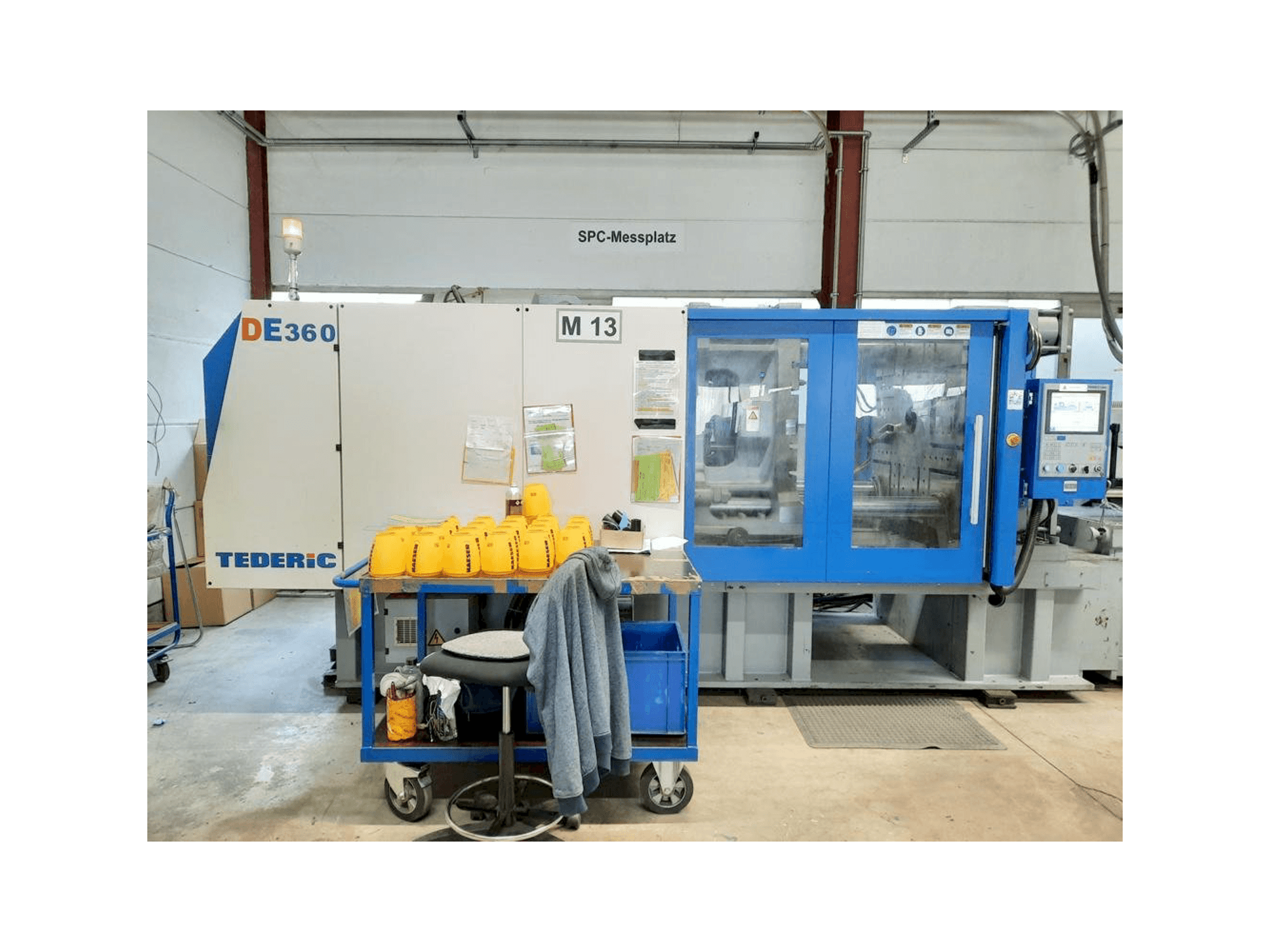 Frontansicht der TEDERIC DE360 Maschine