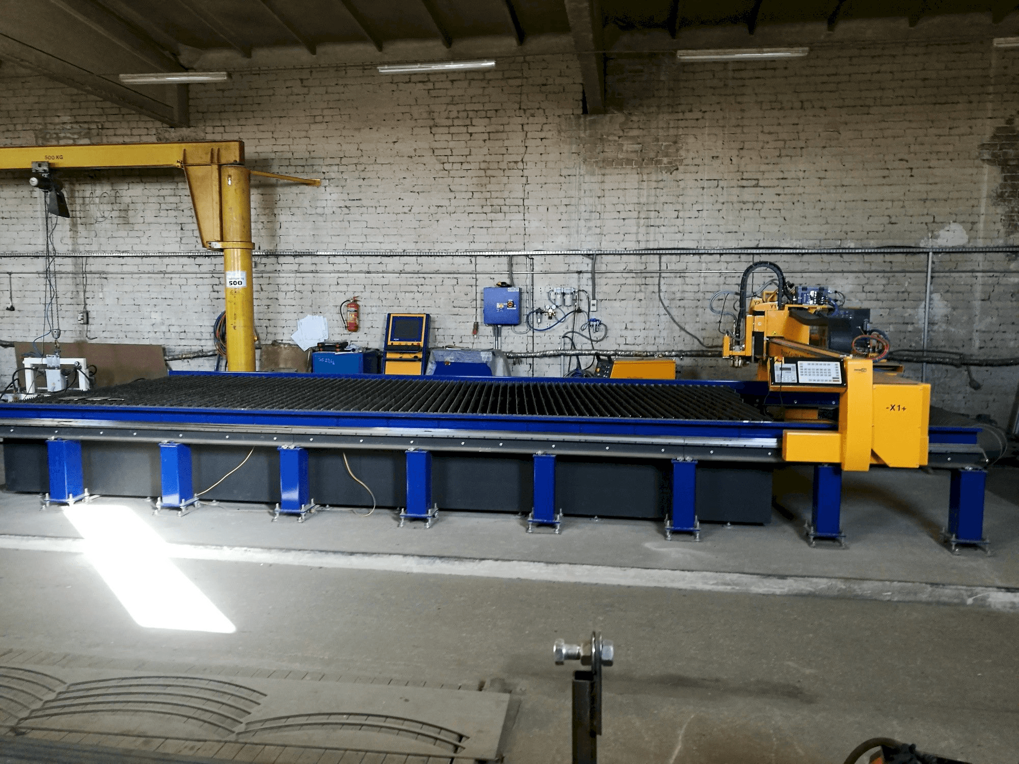 Frontansicht der MicroStep PlasmaCut 6001.25PG Maschine