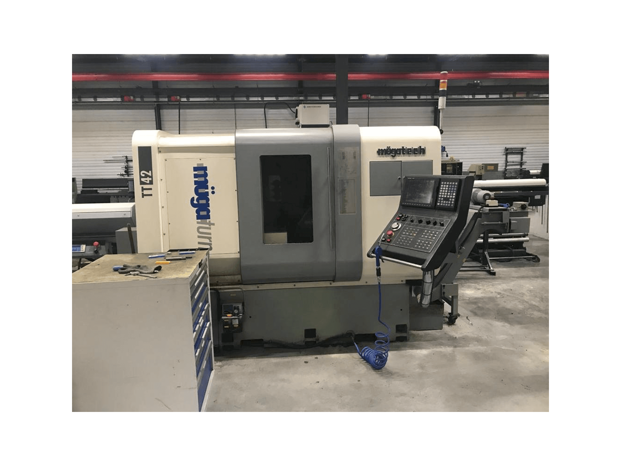 Frontansicht der Muga TT-42 Maschine