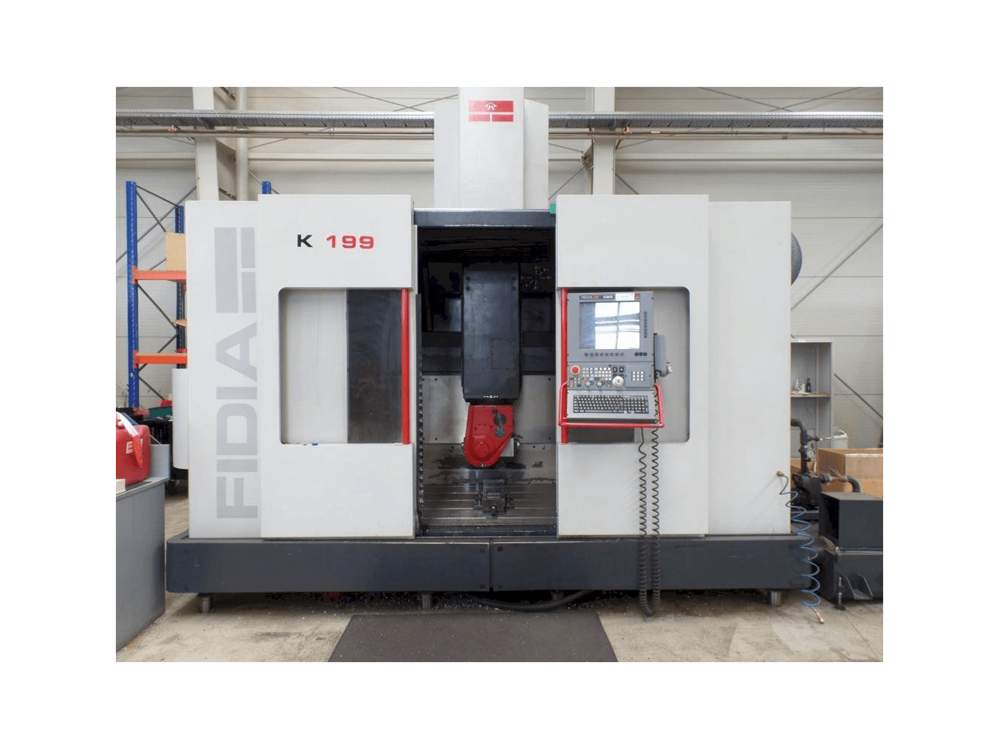 Frontansicht der Fidia K199 Maschine