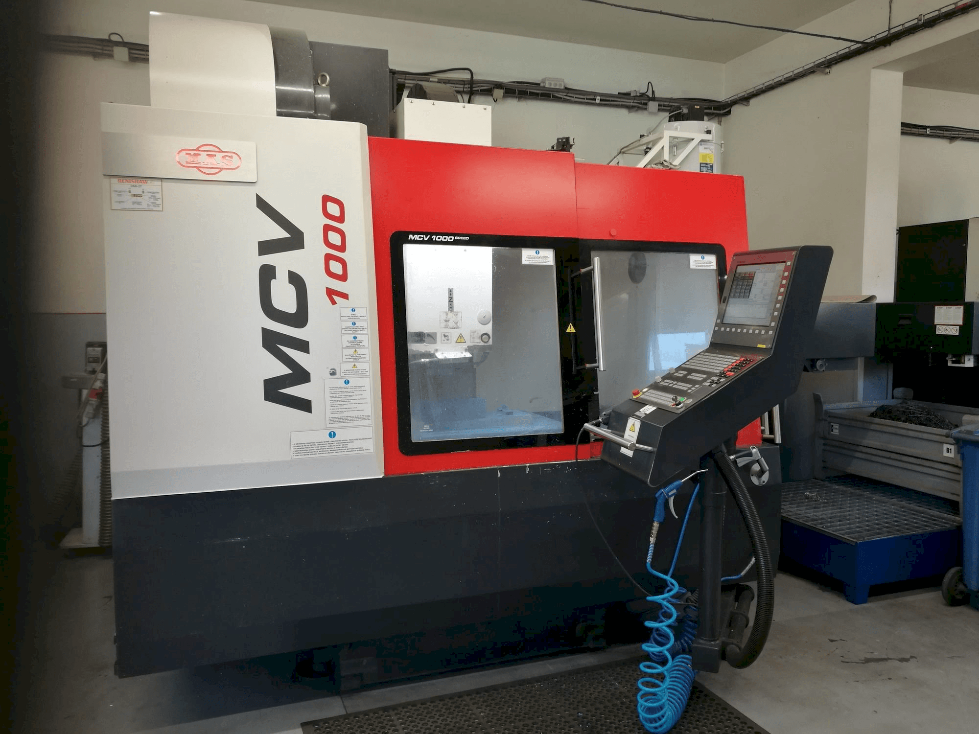 Frontansicht der KOVOSVIT MAS MCV 1000 Speed Maschine