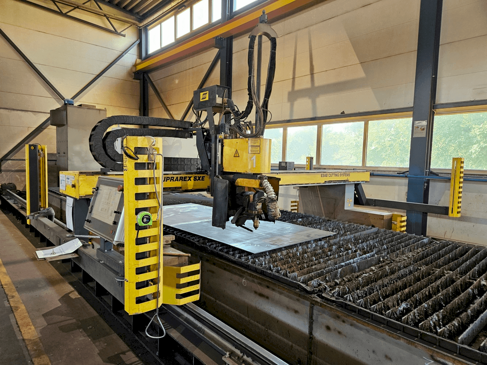 Frontansicht der ESAB Suprarex SXE HD 4000 230 V Maschine