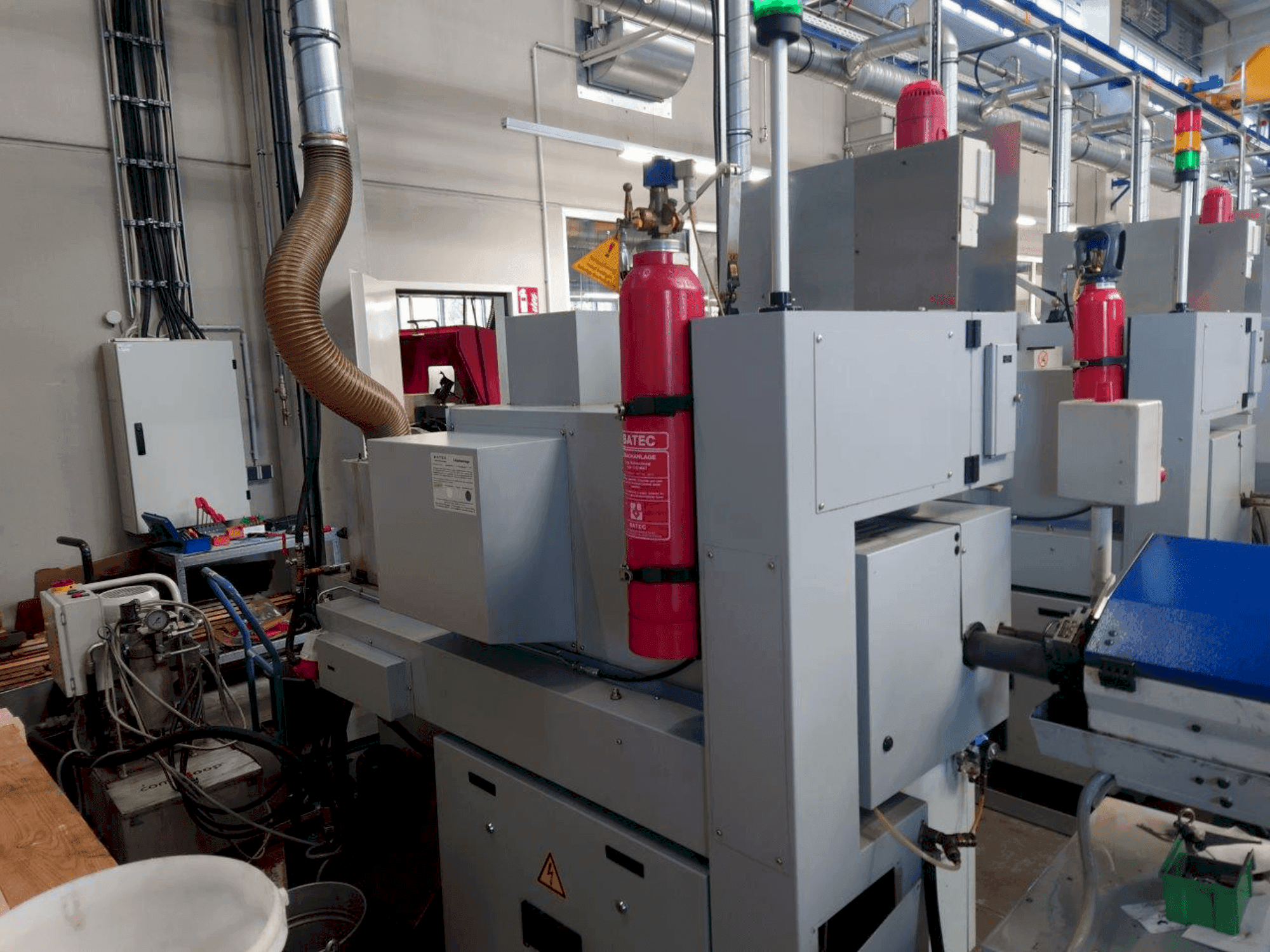 Frontansicht der STAR MICRONICS SB-16 Maschine