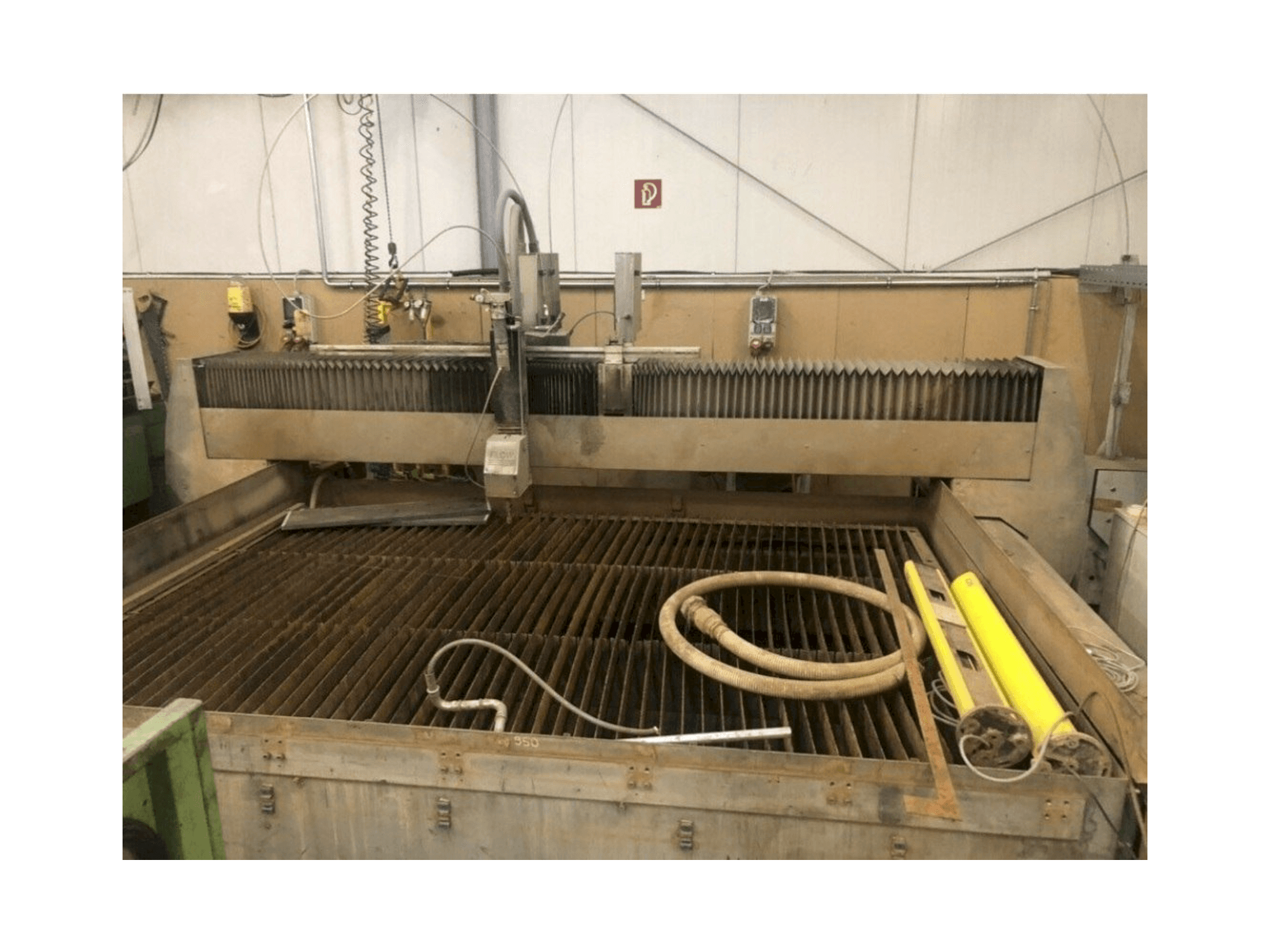 Frontansicht der Flow WMCE-3020 Maschine