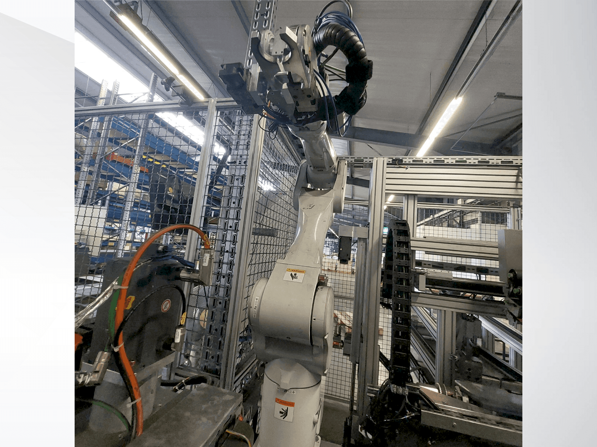 Frontansicht der EPSON C8A-1401 S Maschine