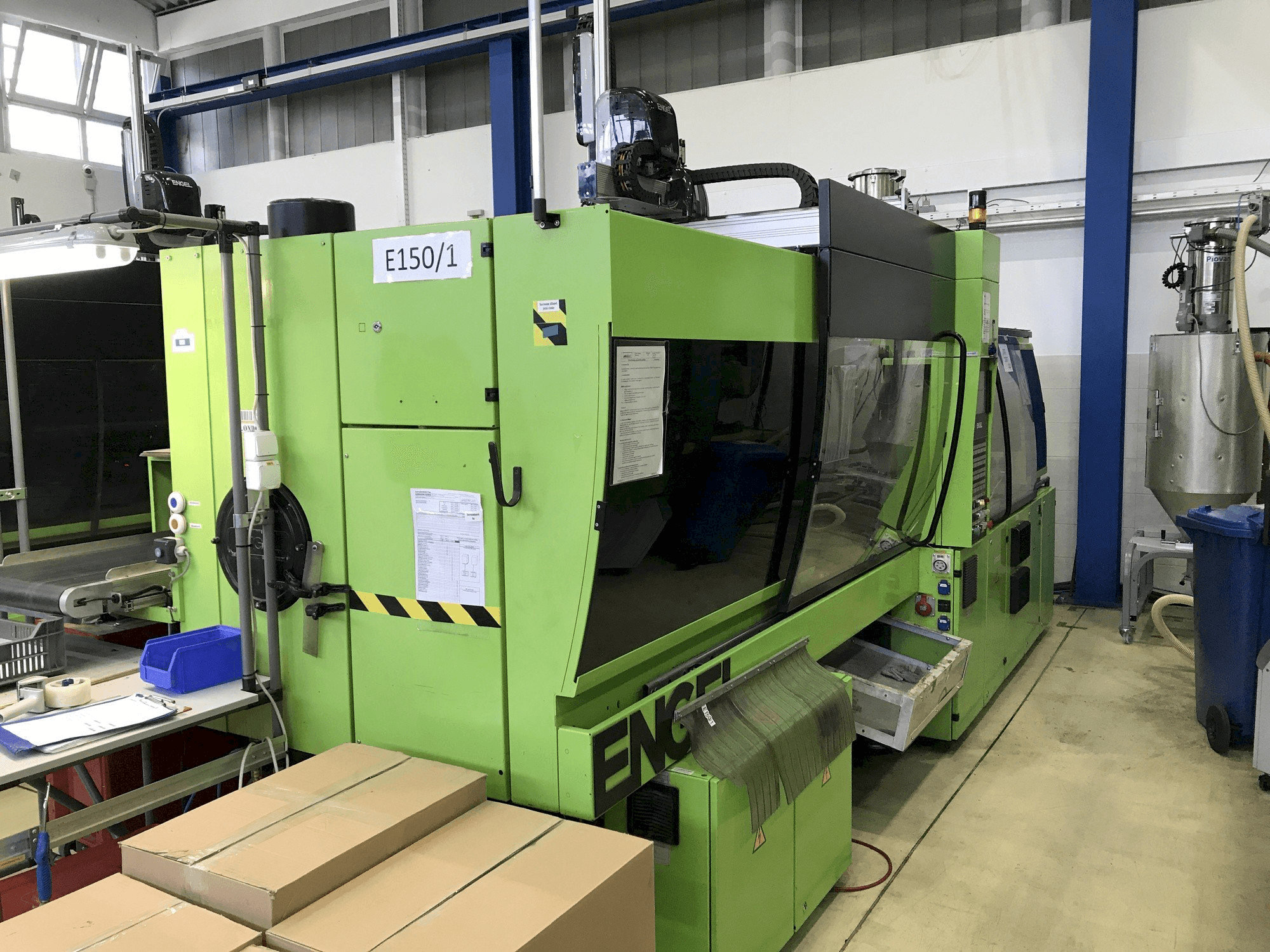 Frontansicht der ENGEL VC 750/150 Plus Maschine