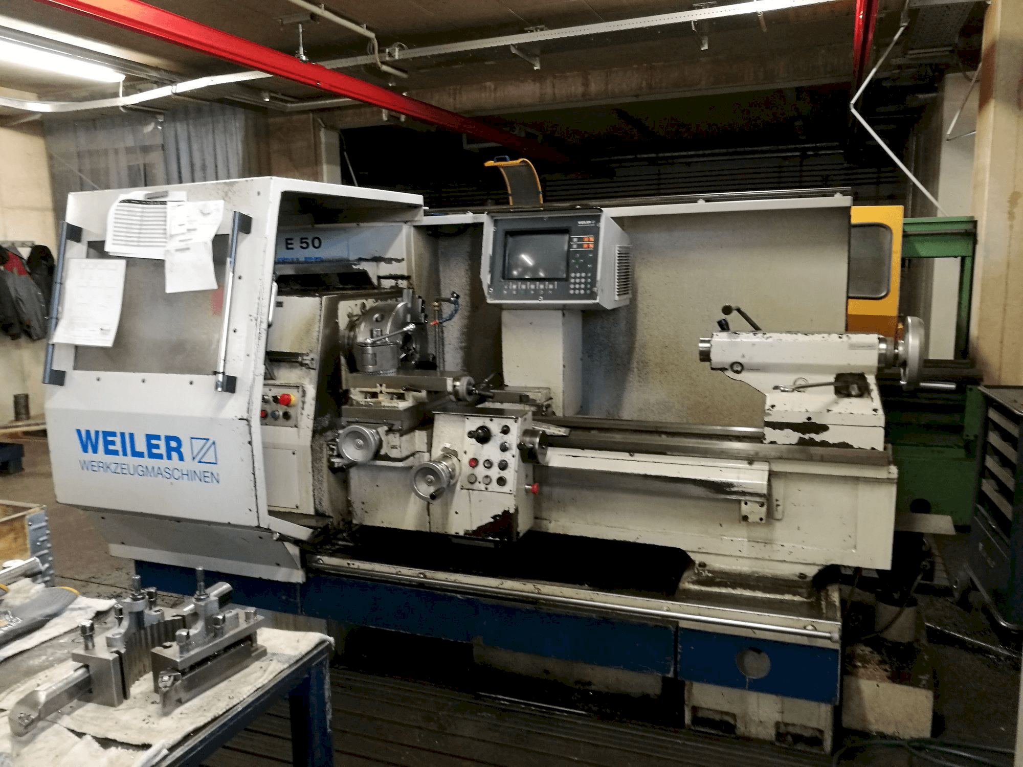 Frontansicht der Weiler E50/1 Maschine