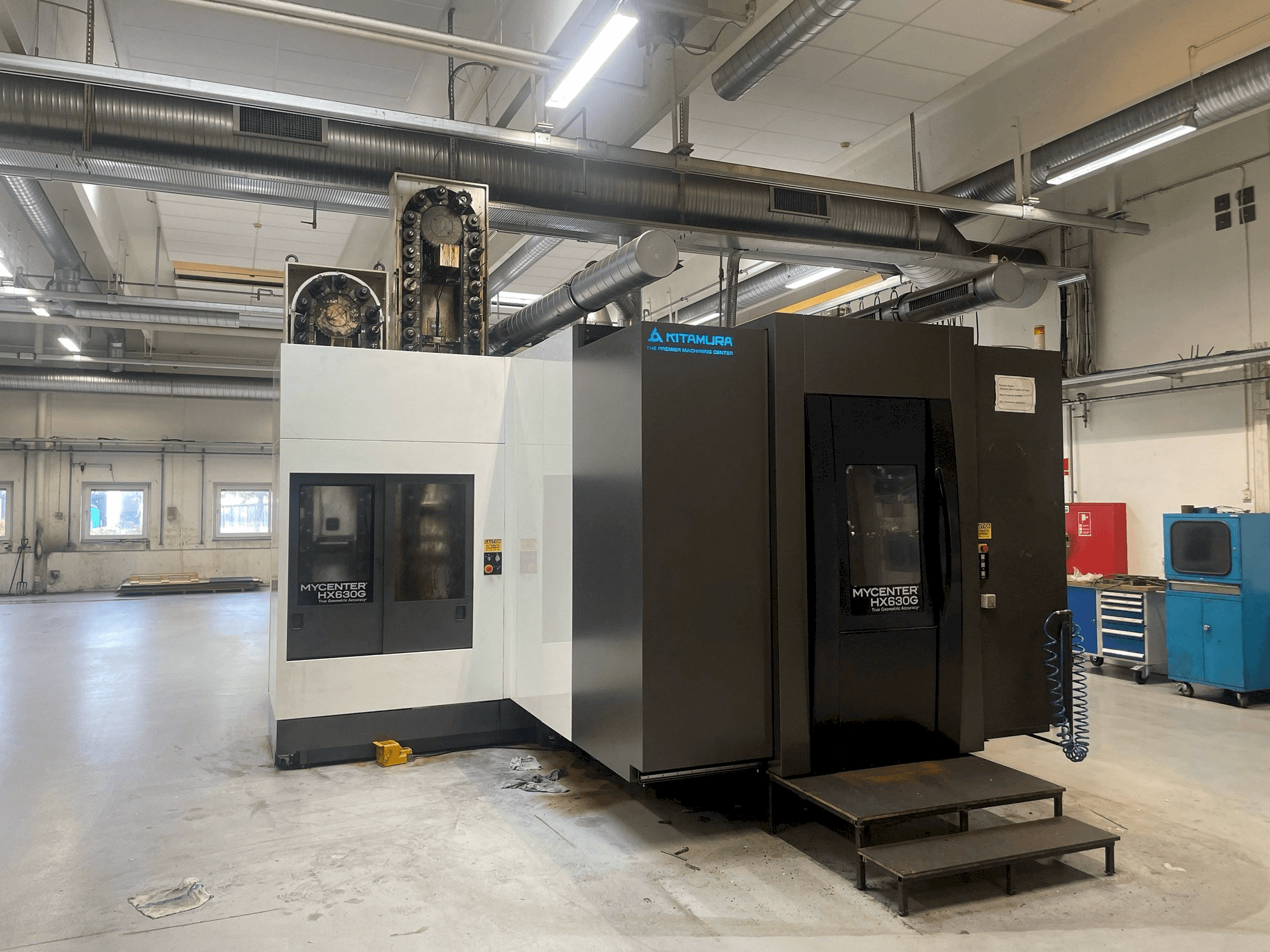 Frontansicht der Kitamura HX630G Maschine