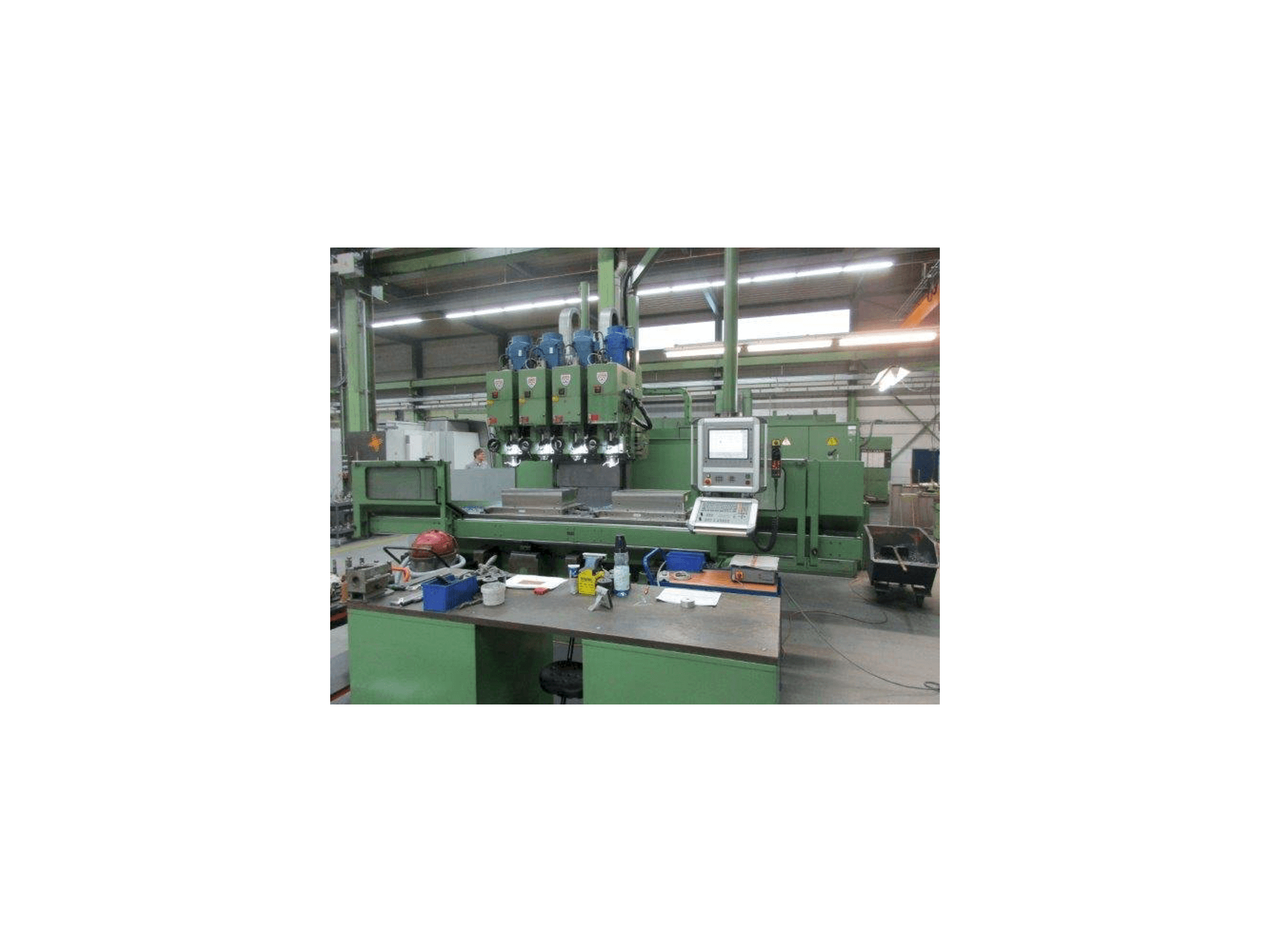 Frontansicht der Rambaudi Rammatic 804 Maschine