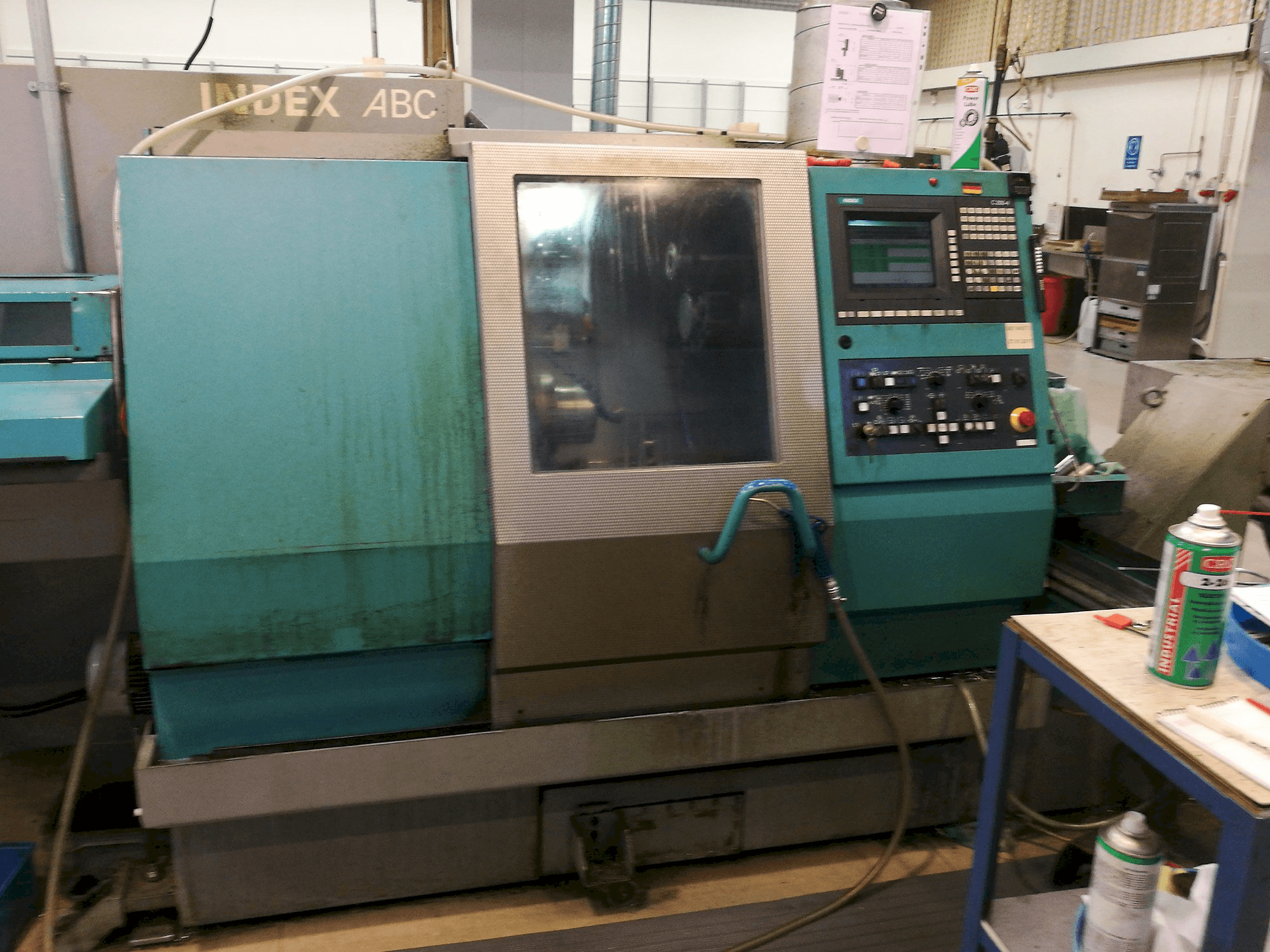 Frontansicht der Index ABC Maschine