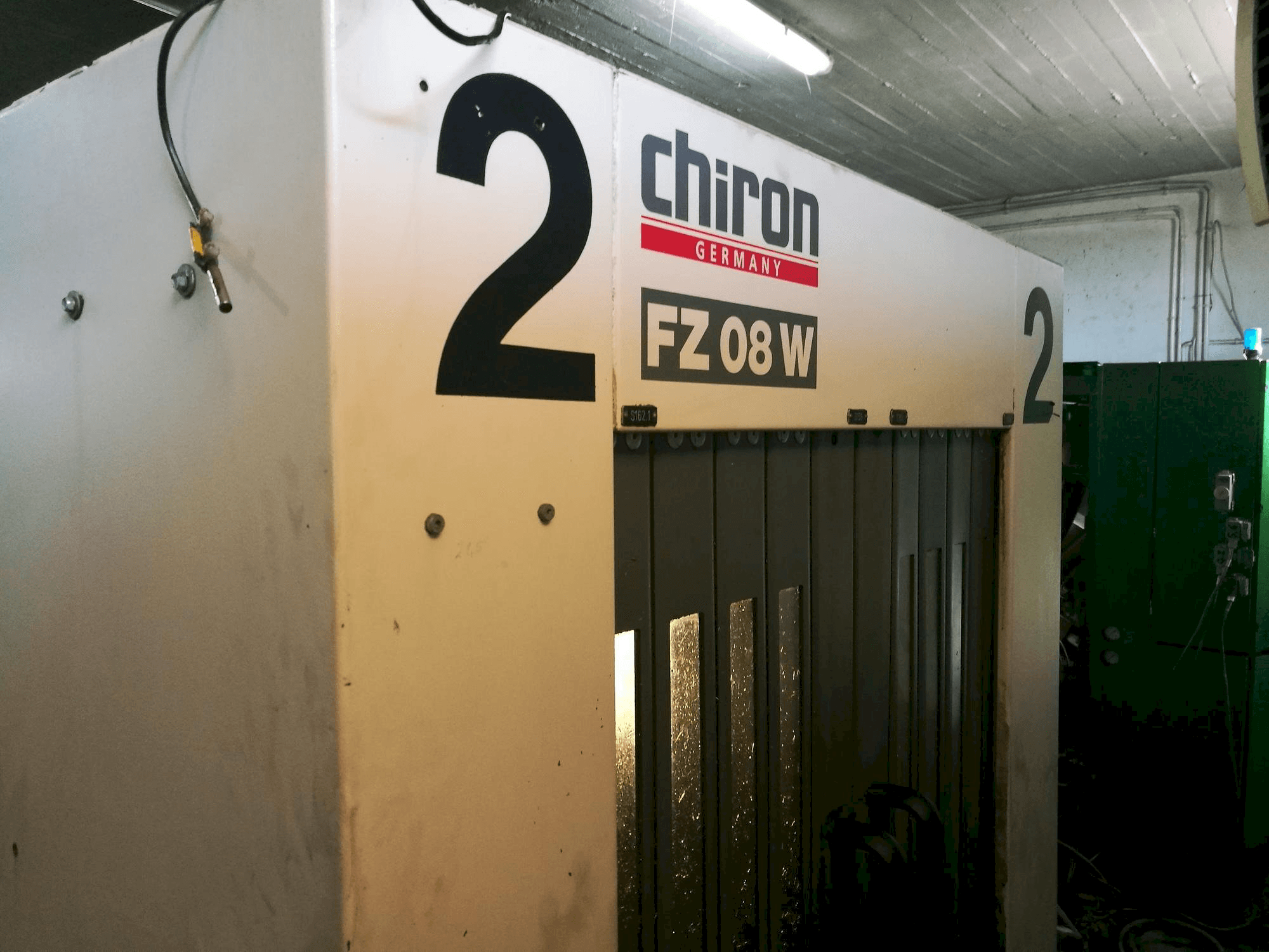 Frontansicht der CHIRON FZ 08 W Maschine