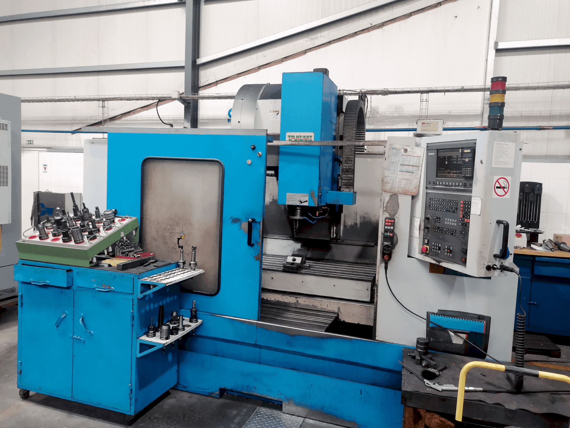 Frontansicht der Takumi V11 Maschine