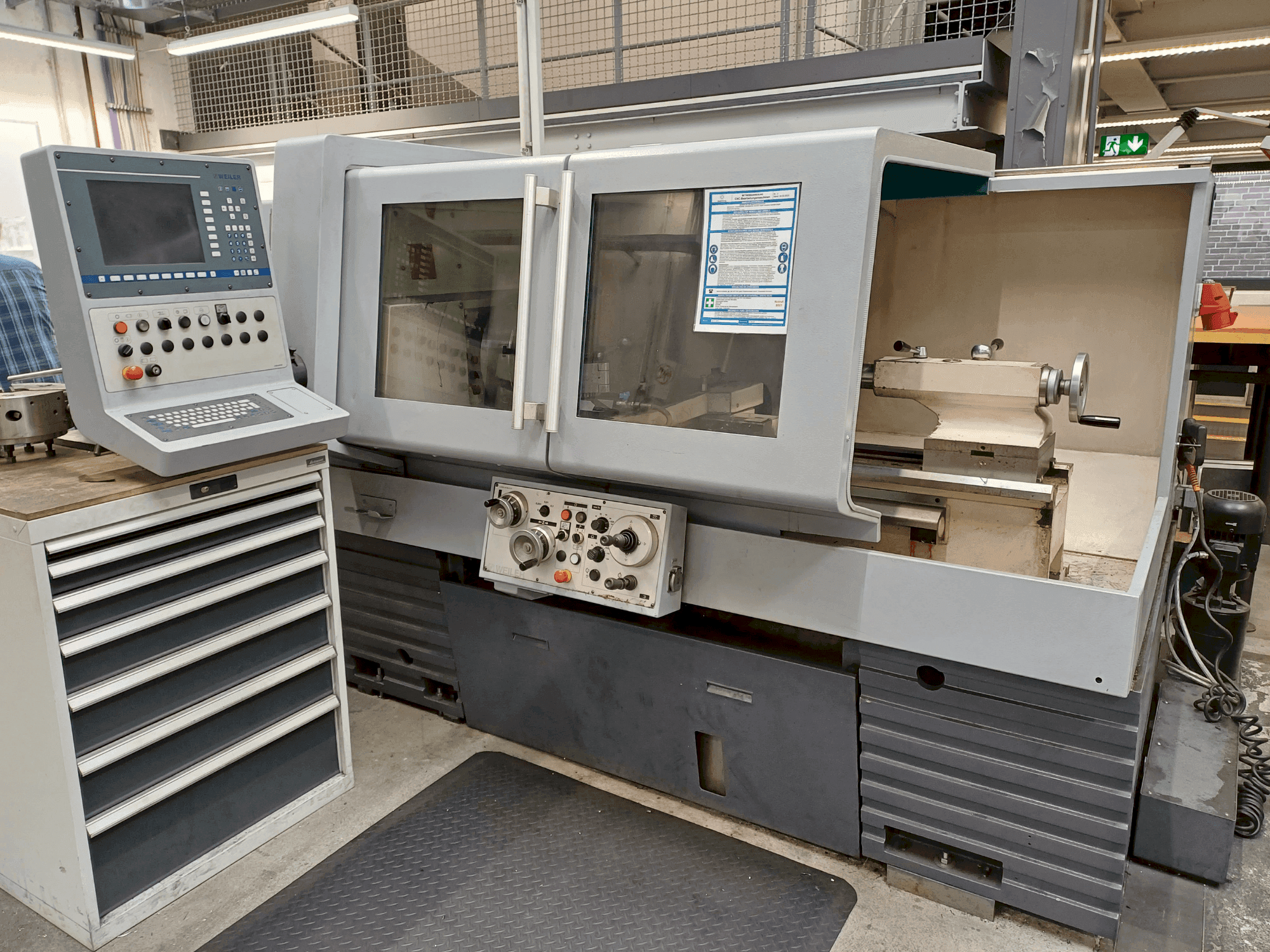 Frontansicht der Weiler E40 Maschine