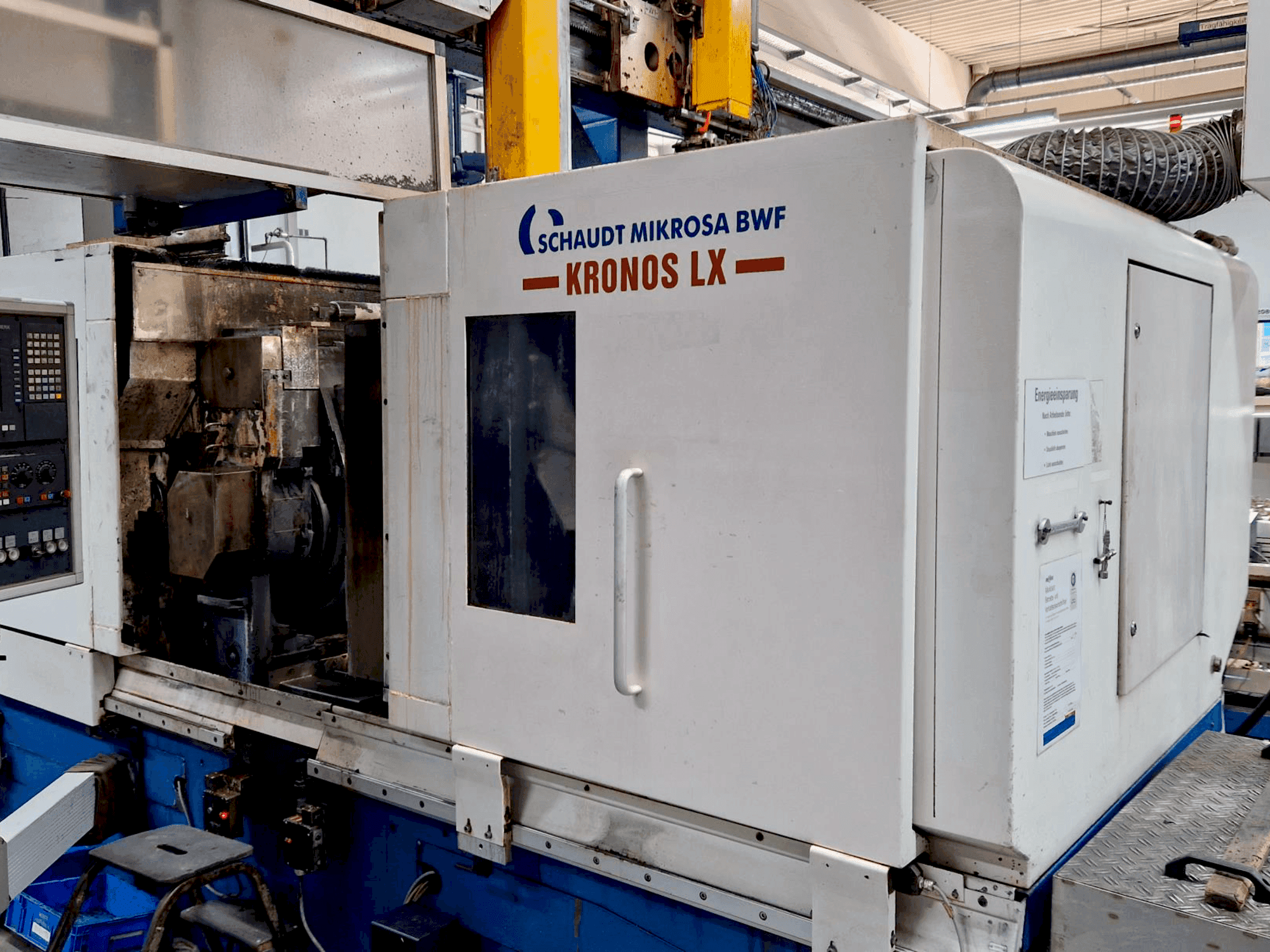 Frontansicht der Schaudt Mikrosa BWF Kronos LX Maschine