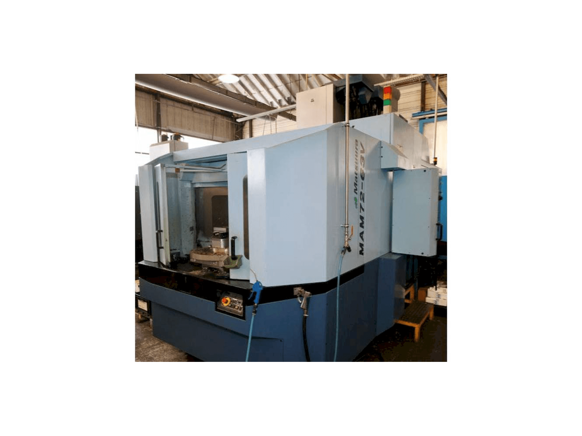 Frontansicht der Matsuura MAM 72-63V(2007) Maschine