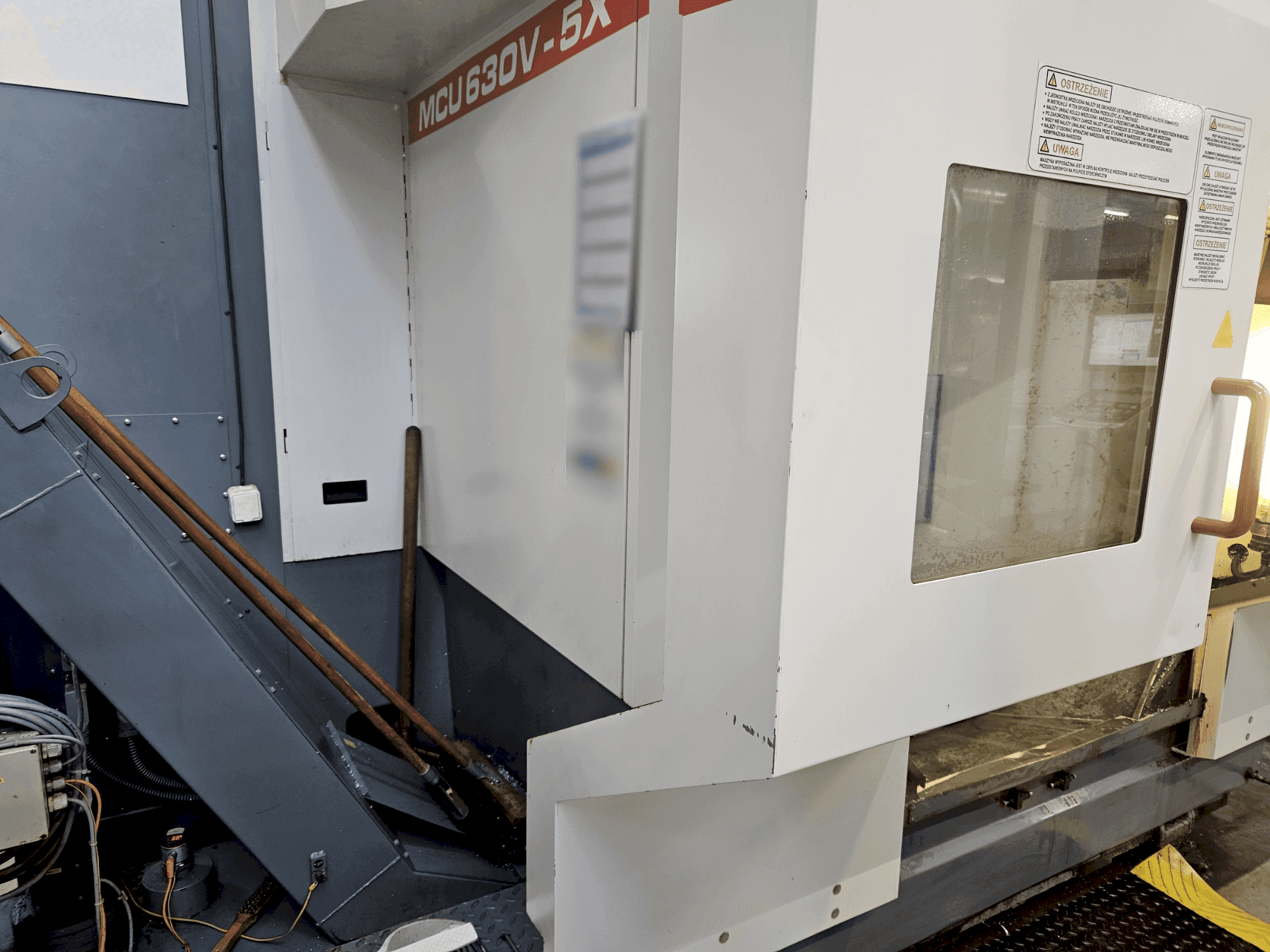 Seitenansicht der KOVOSVIT MAS MCU 630V-5X Maschine